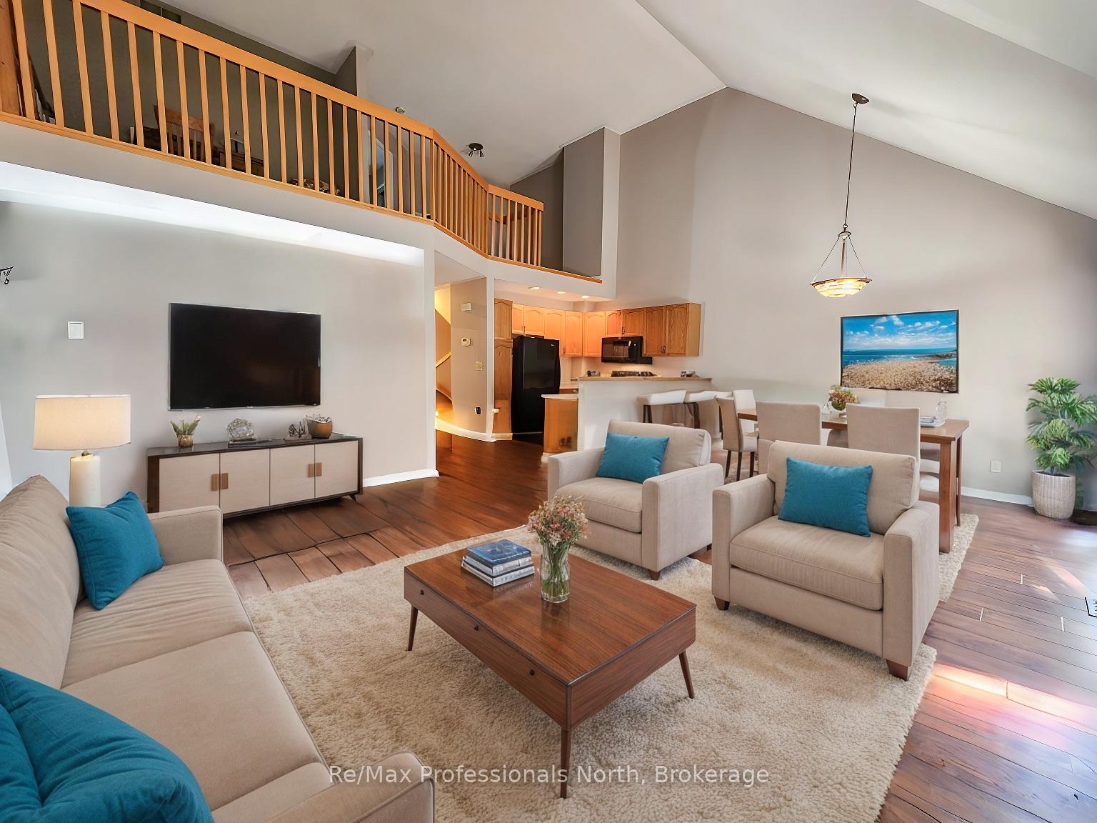 Photo 7 of 44 Fairways Court, Bracebridge, Macaulay — HOMEH