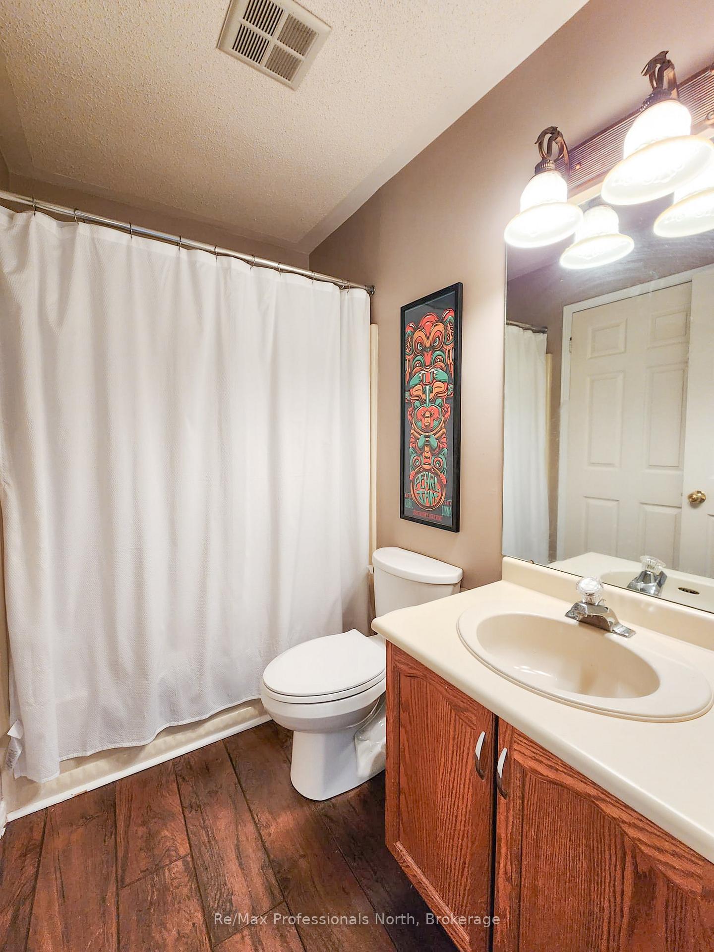 Photo 19 of 44 Fairways Court, Bracebridge, Macaulay — HOMEH