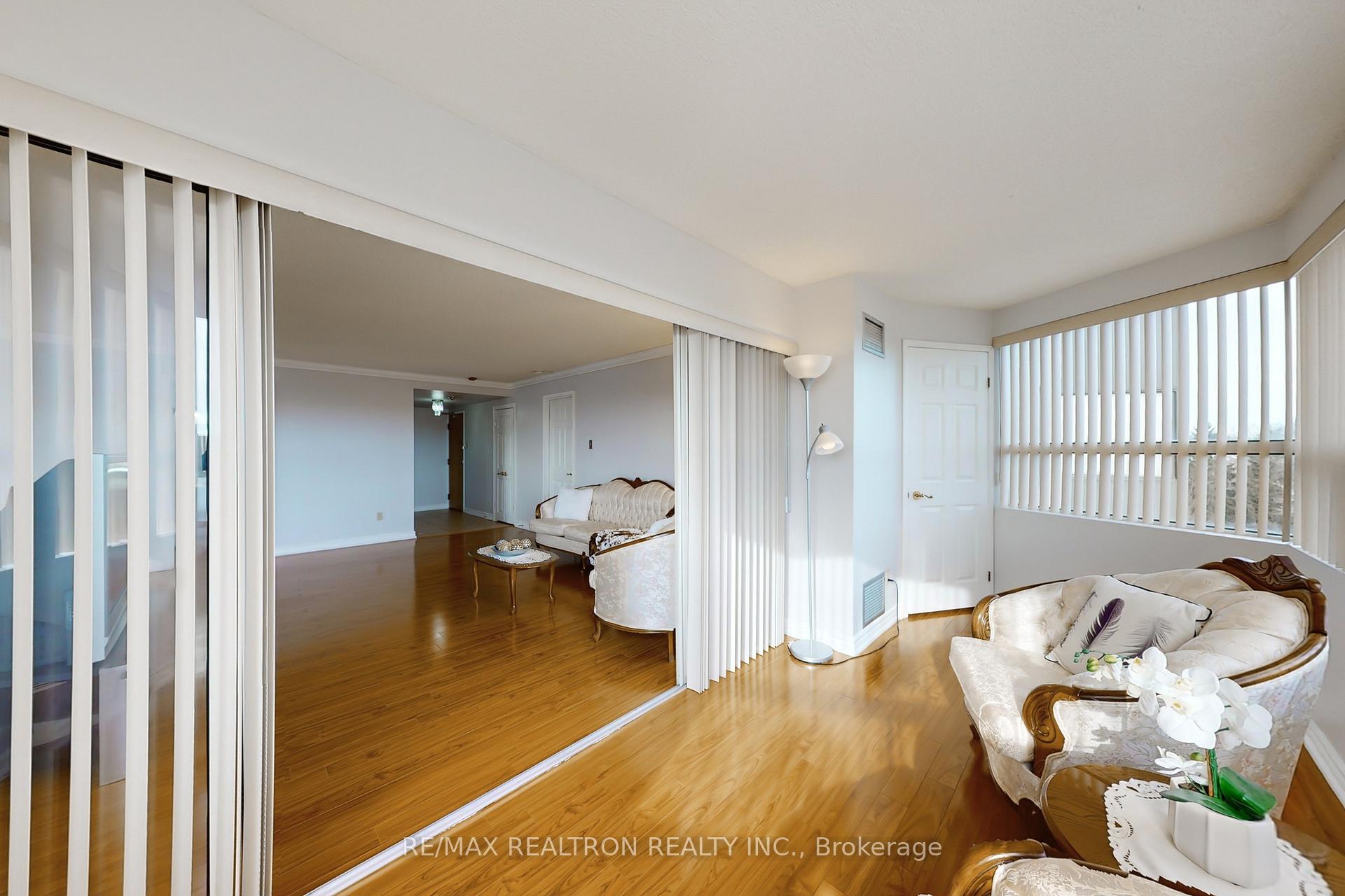 Photo 13 of Unit 613, 2 Raymerville Drive, Markham, Raymerville — HOMEH