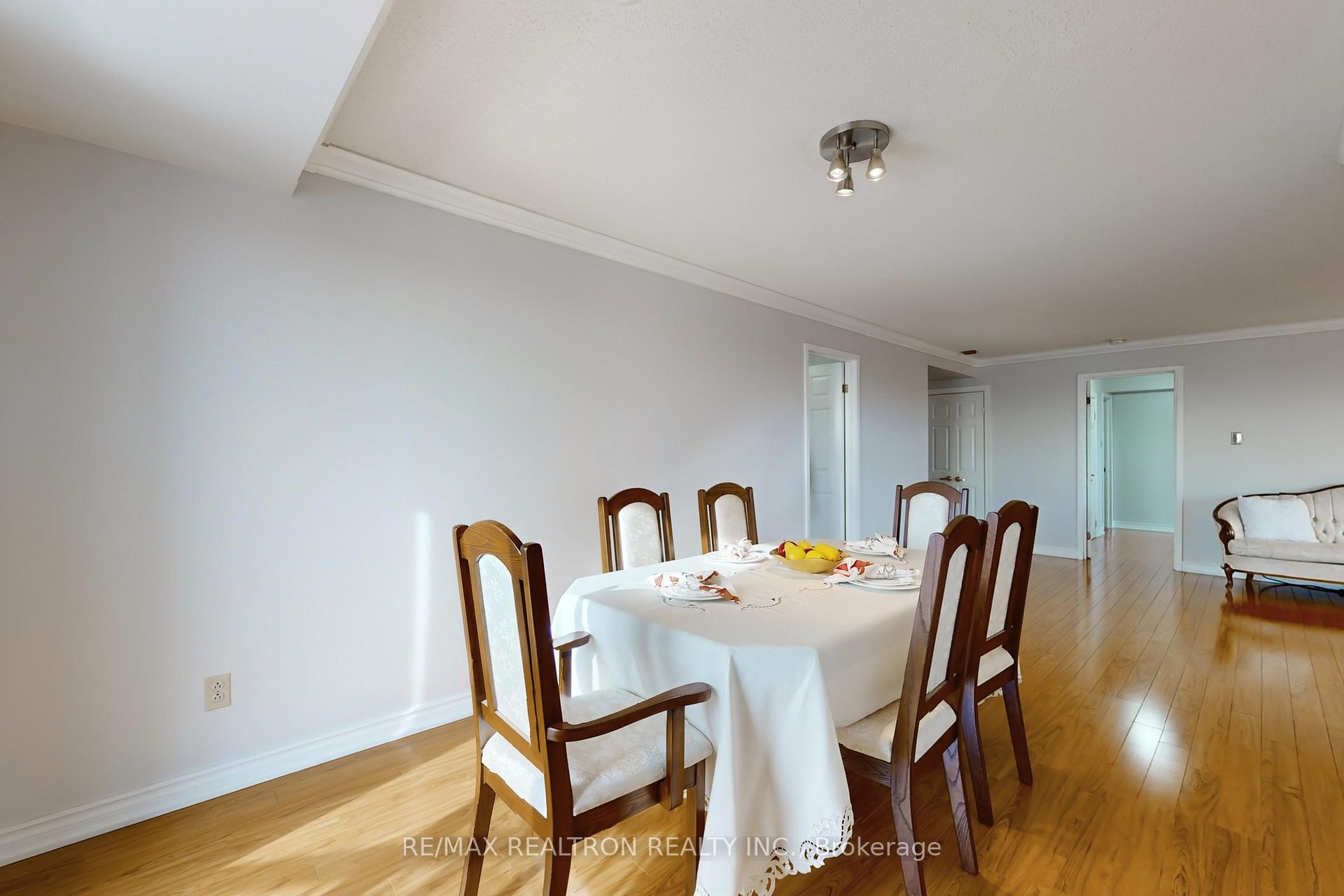 Photo 17 of Unit 613, 2 Raymerville Drive, Markham, Raymerville — HOMEH