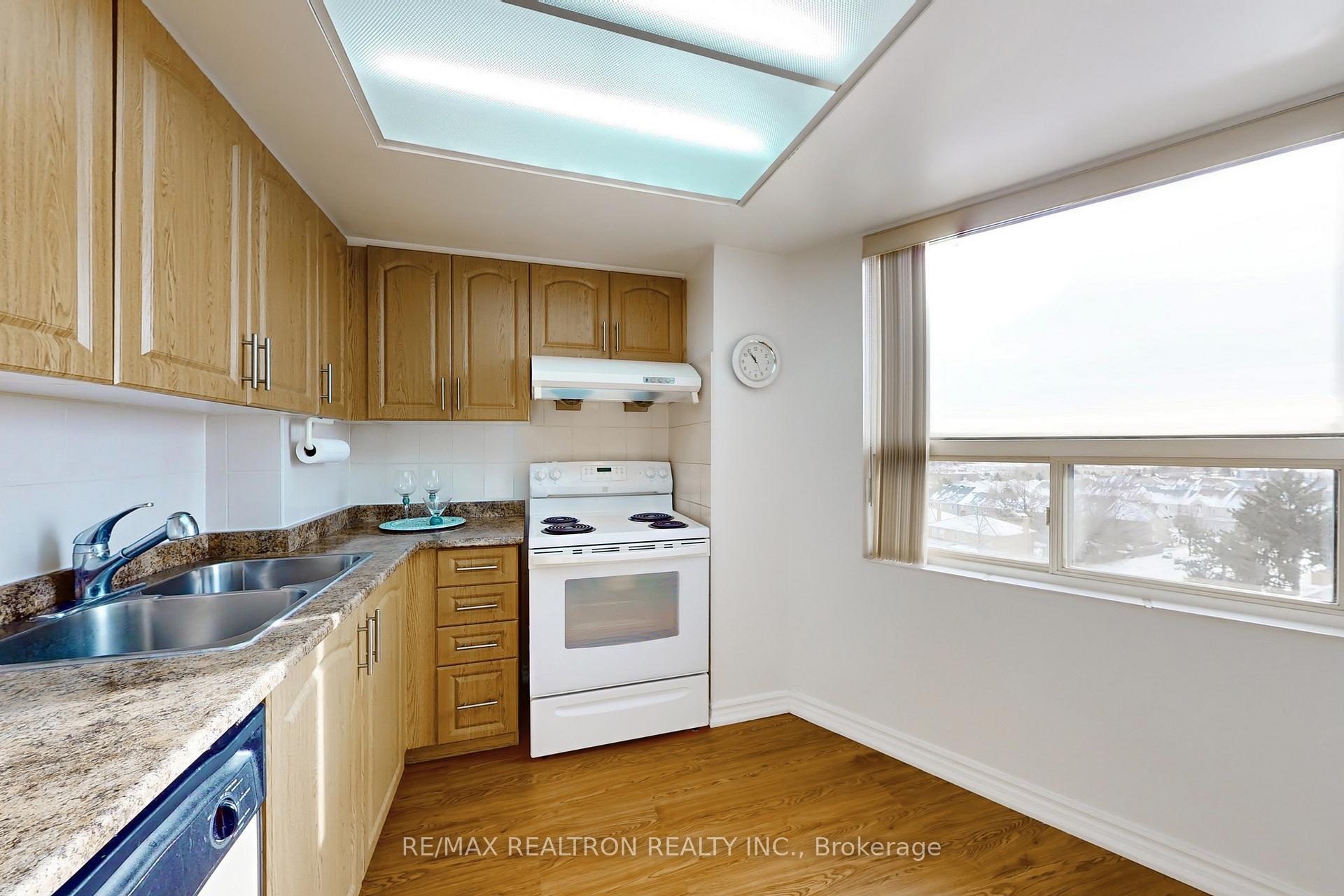 Photo 18 of Unit 613, 2 Raymerville Drive, Markham, Raymerville — HOMEH