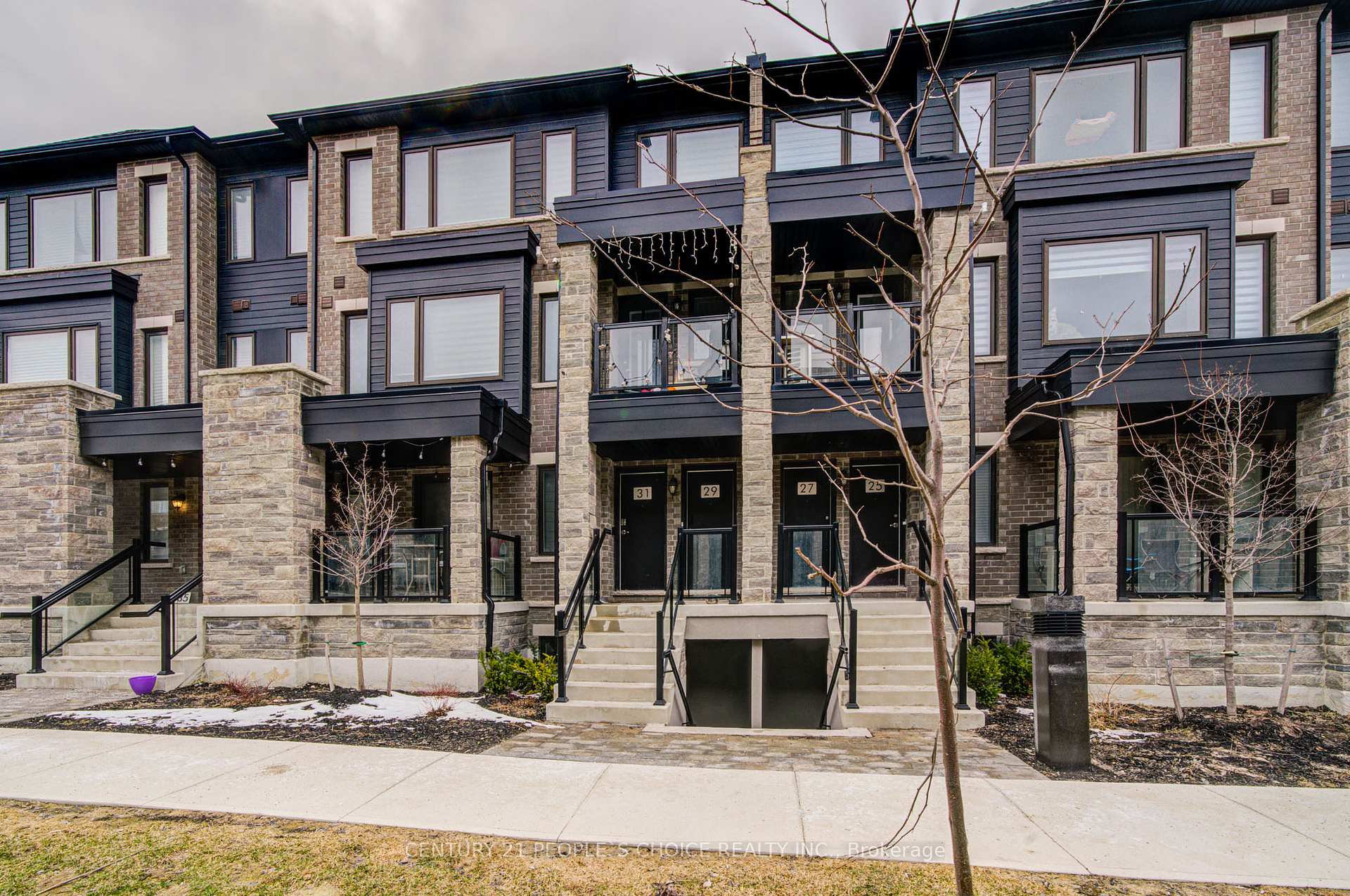 Photo 4 of Unit 29, 29 Magnolia Lane, Barrie, Innis-Shore — HOMEH