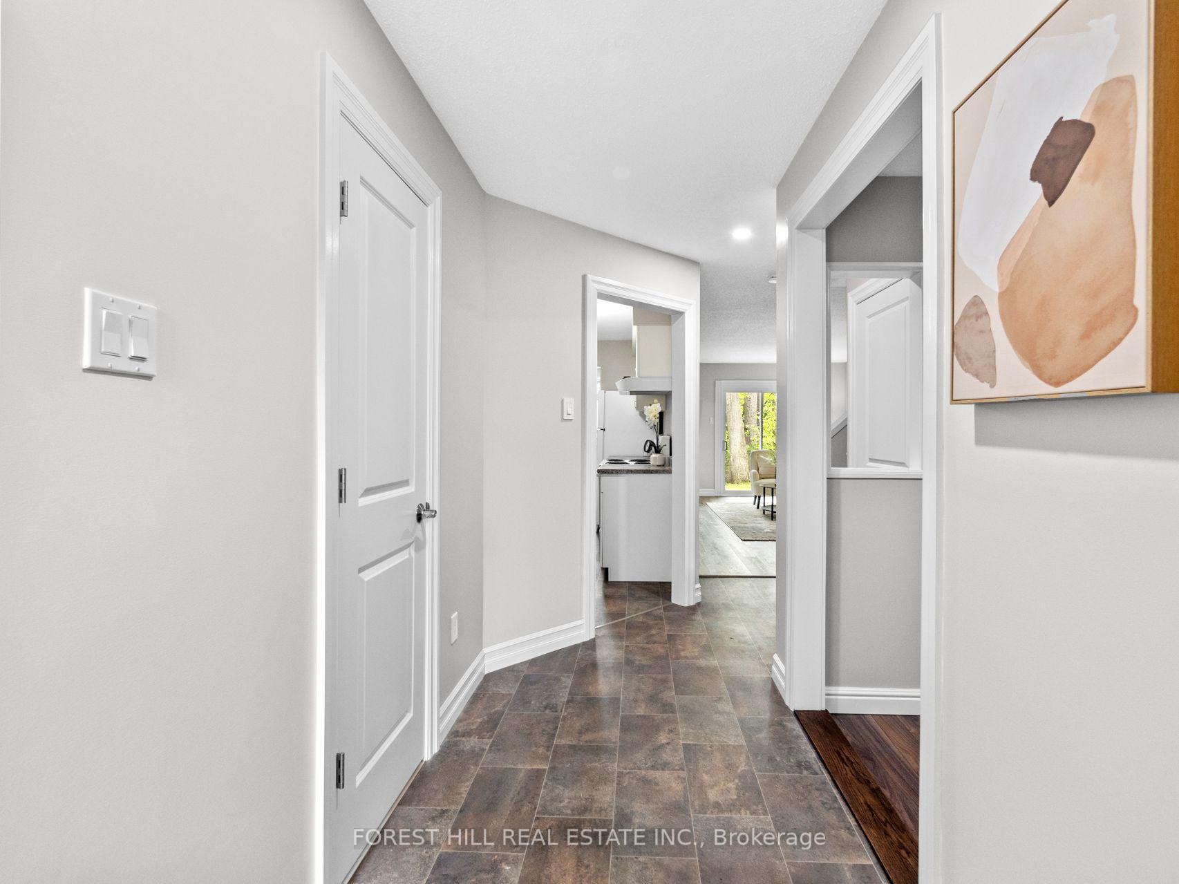 Photo 12 of 47 Lynden Circle, Halton Hills, Georgetown — HOMEH