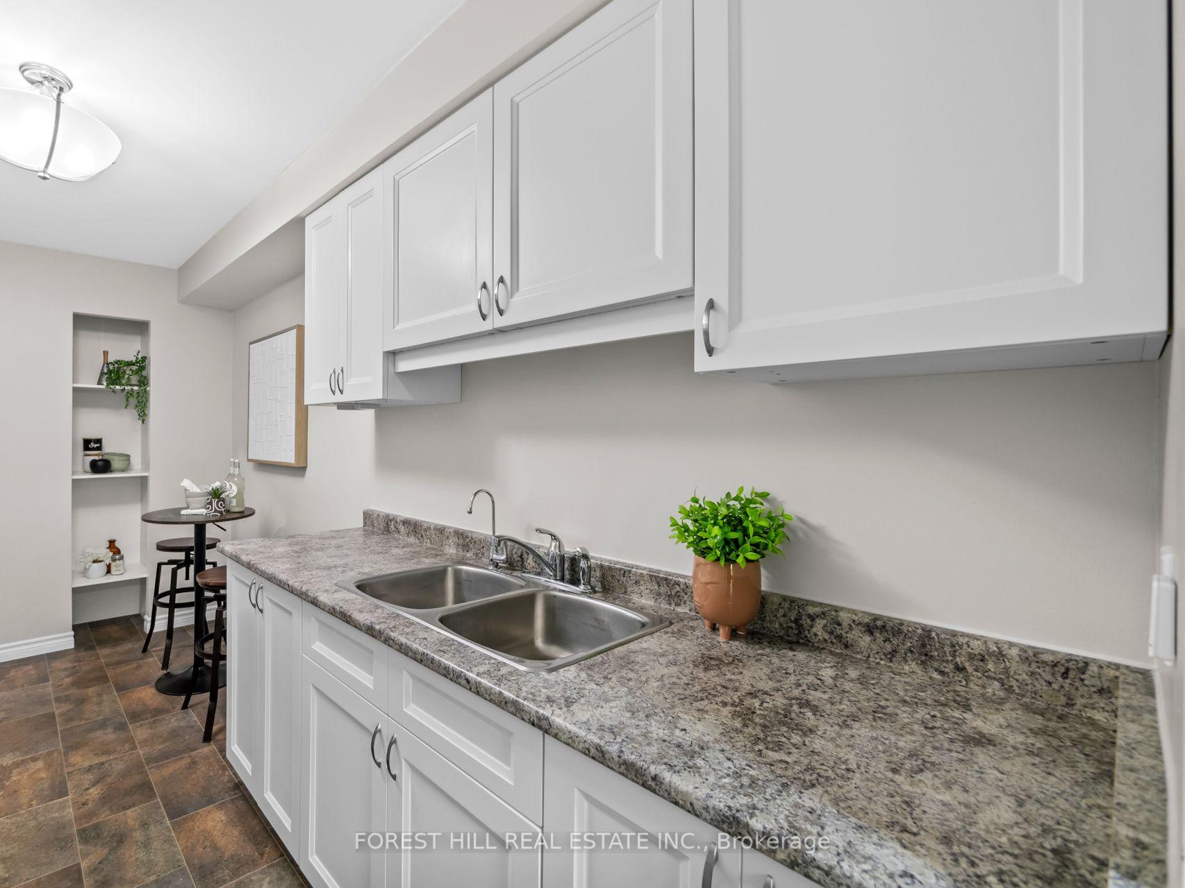 Photo 14 of 47 Lynden Circle, Halton Hills, Georgetown — HOMEH