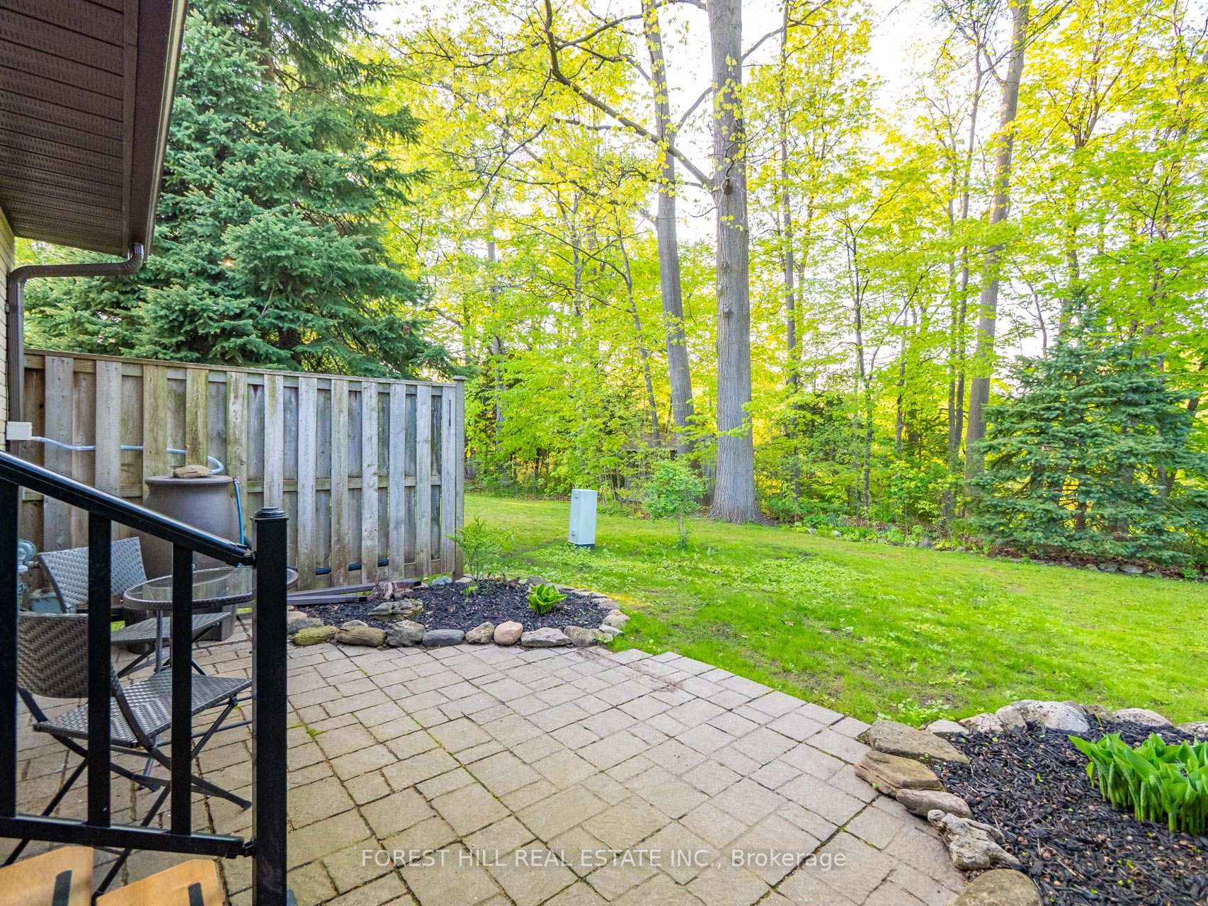 Photo 11 of 47 Lynden Circle, Halton Hills, Georgetown — HOMEH