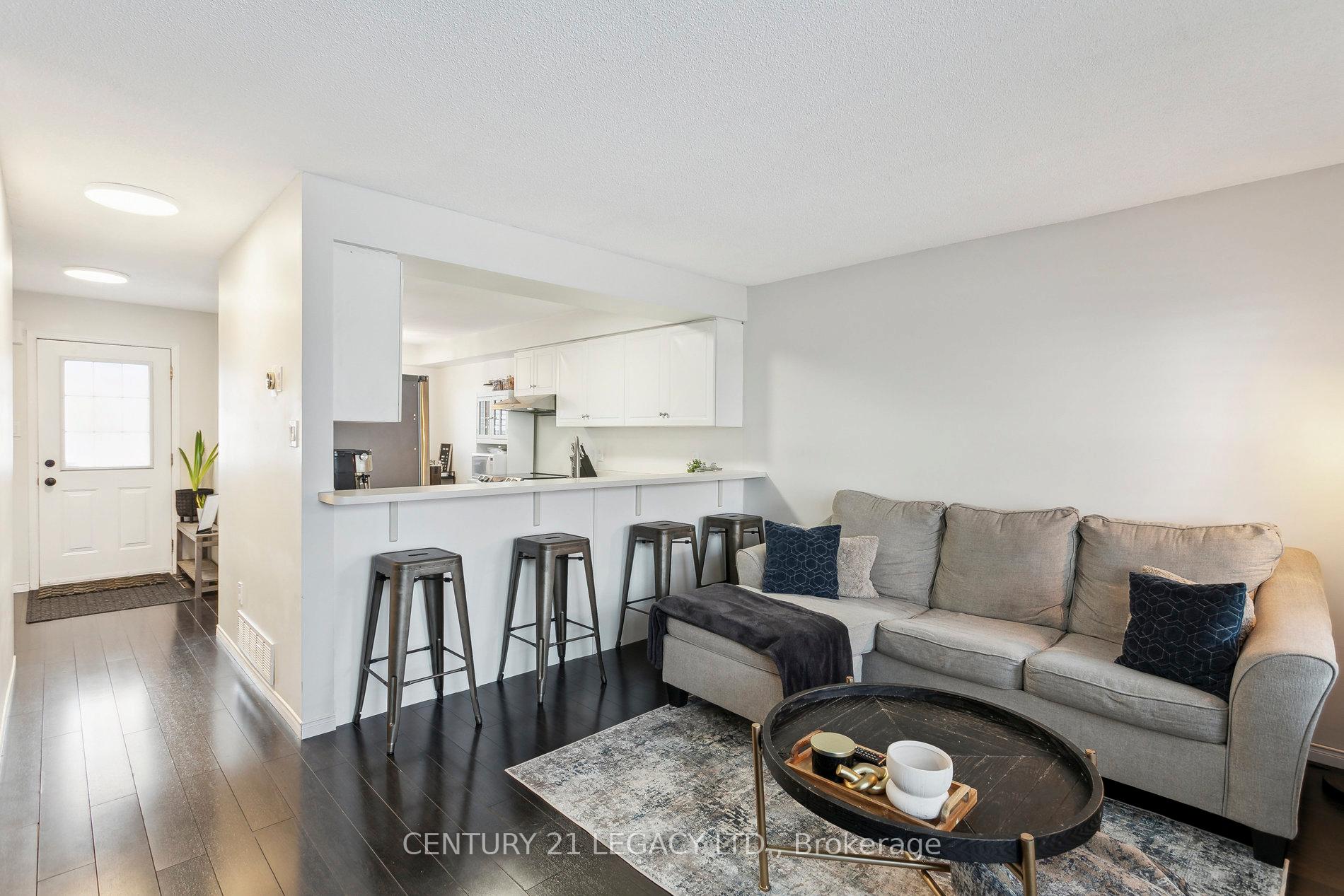 Photo 7 of Unit 55, 920 Edinburgh Road S, Guelph, Kortright West — HOMEH