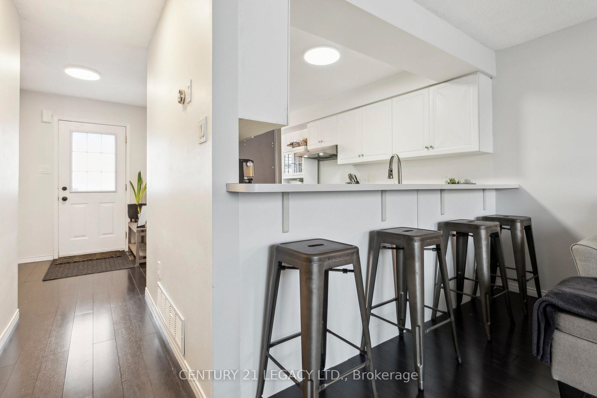 Photo 9 of Unit 55, 920 Edinburgh Road S, Guelph, Kortright West — HOMEH
