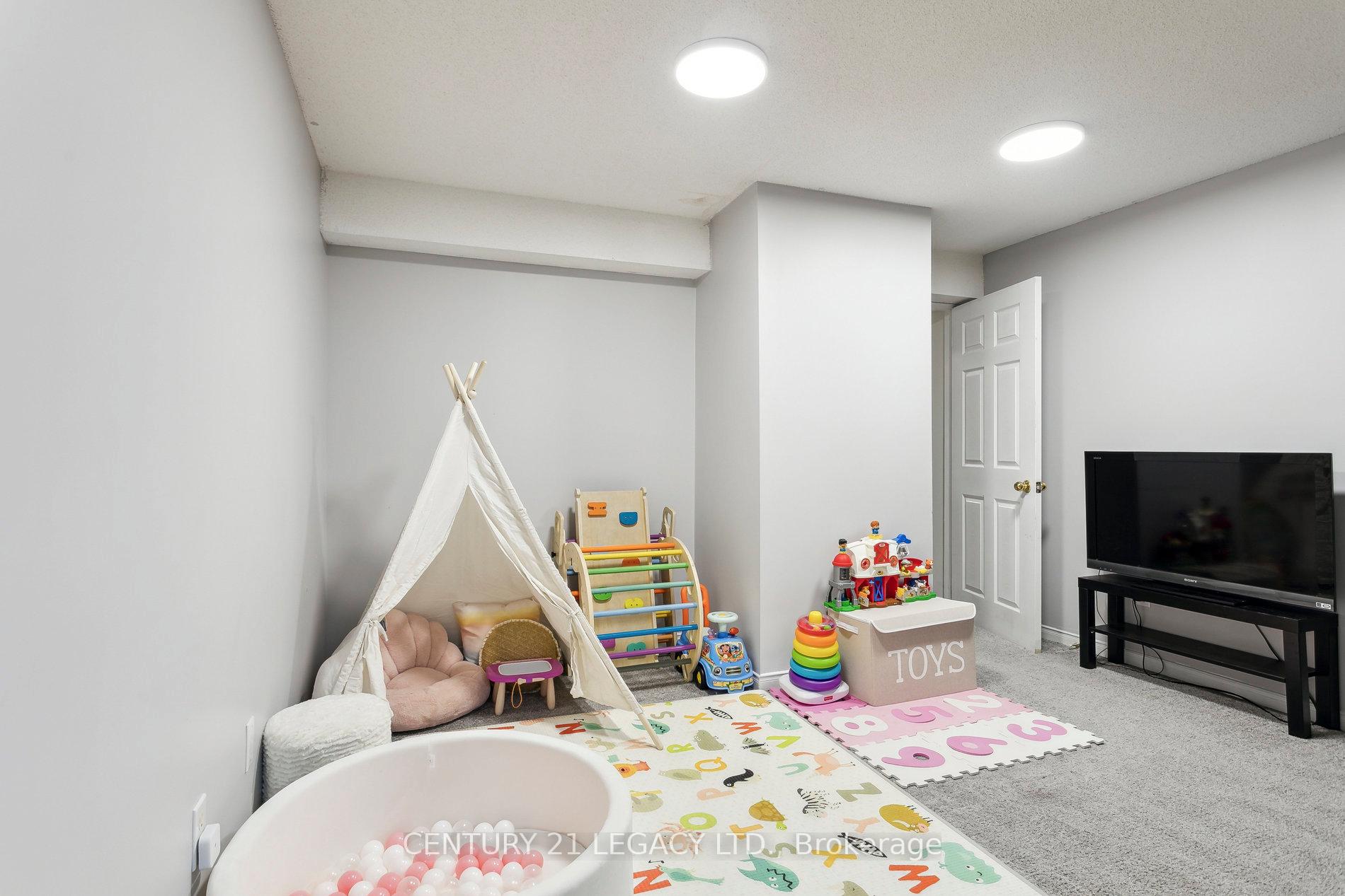 Photo 35 of Unit 55, 920 Edinburgh Road S, Guelph, Kortright West — HOMEH