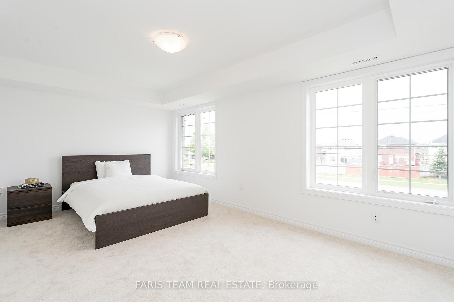 Photo 10 of Unit 2, 31A Pumpkin Corner Crescent, Barrie, Rural Barrie Southeast — HOMEH