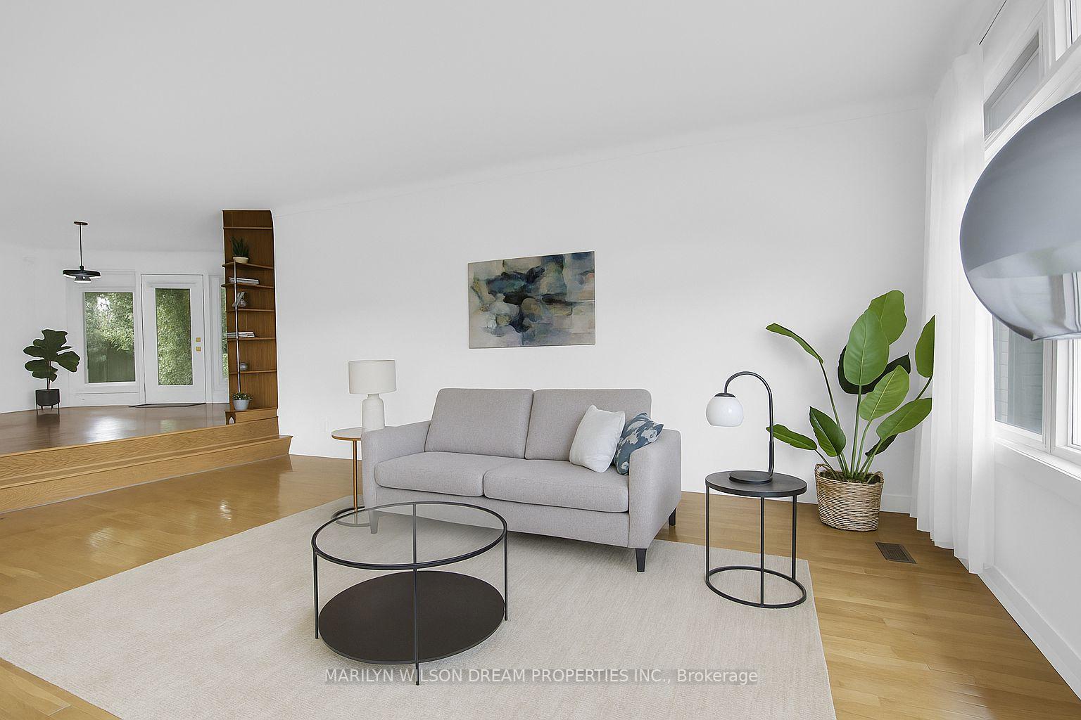 Photo 8 of 712 Golden Avenue, Ottawa, Laurentianview — HOMEH