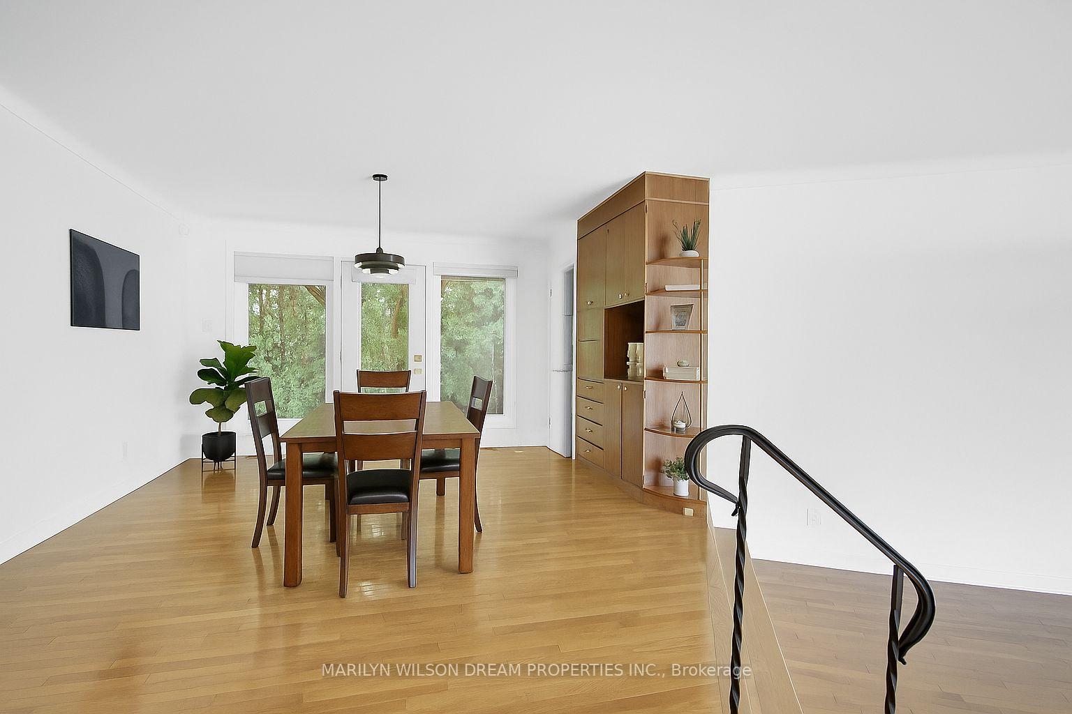 Photo 14 of 712 Golden Avenue, Ottawa, Laurentianview — HOMEH
