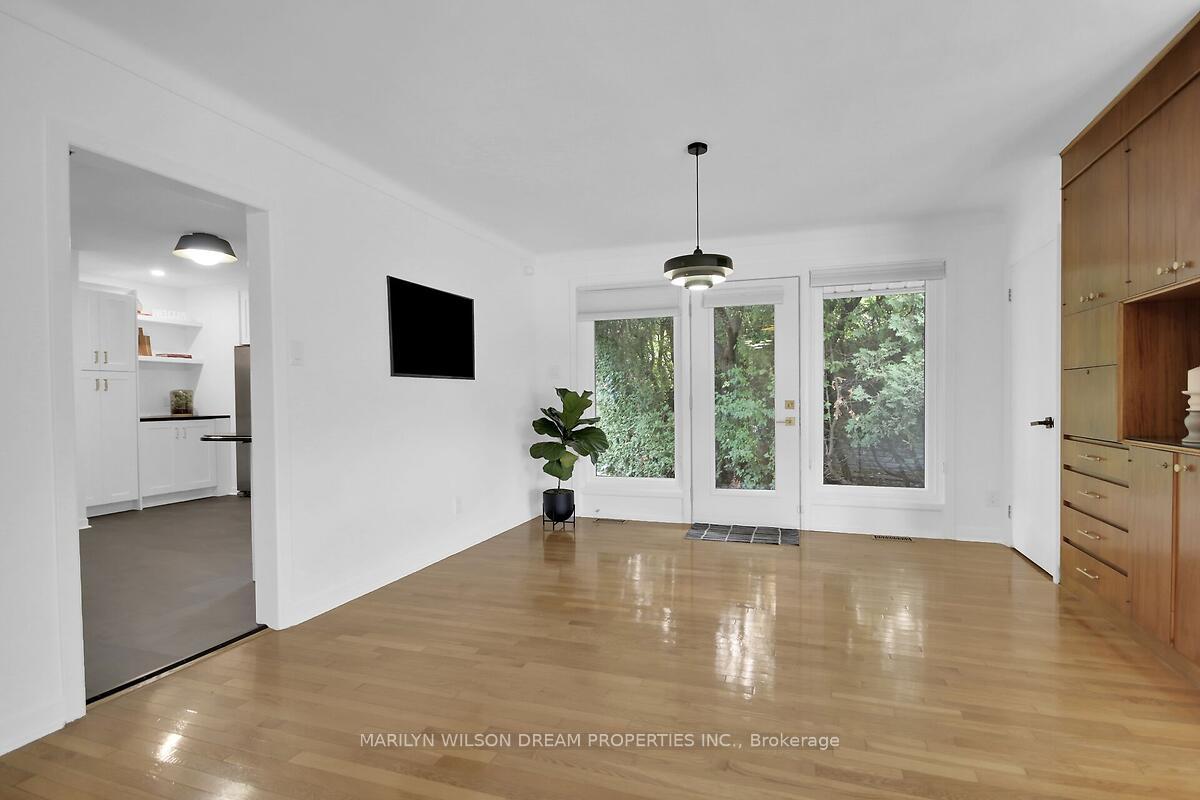 Photo 15 of 712 Golden Avenue, Ottawa, Laurentianview — HOMEH