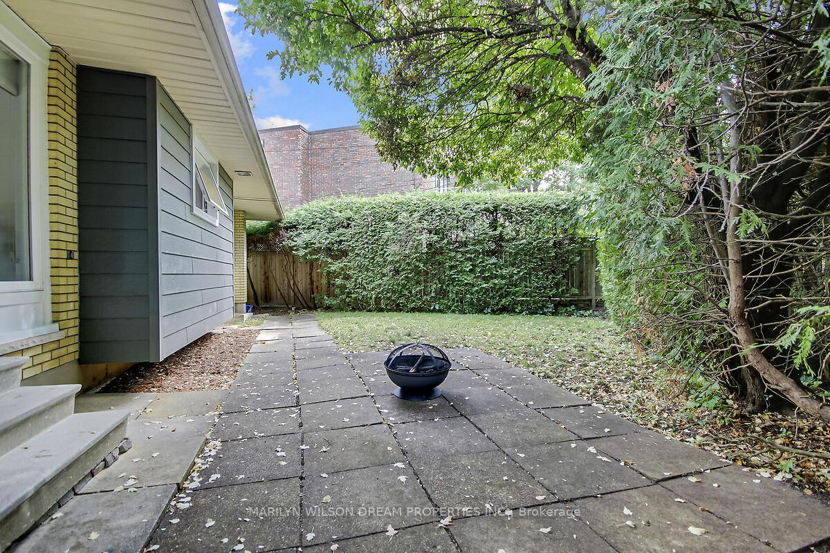 Photo 47 of 712 Golden Avenue, Ottawa, Laurentianview — HOMEH