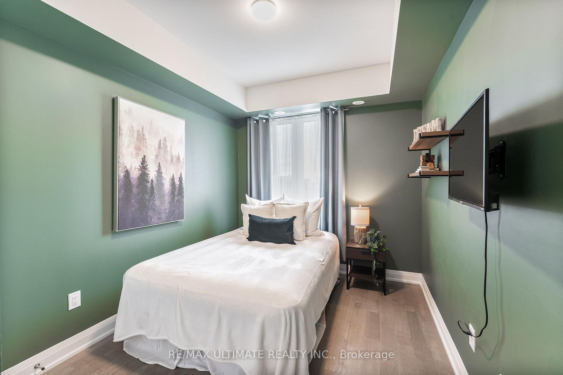 Photo 19 of Unit 11, 100 Coxwell Avenue, Toronto, Greenwood-Coxwell — HOMEH
