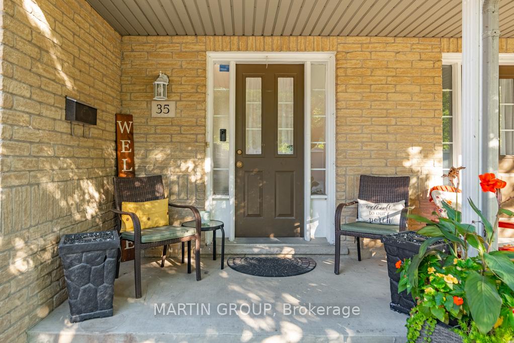 Photo 3 of Unit 35, 104 Frances Avenue, Hamilton, Stoney Creek — HOMEH