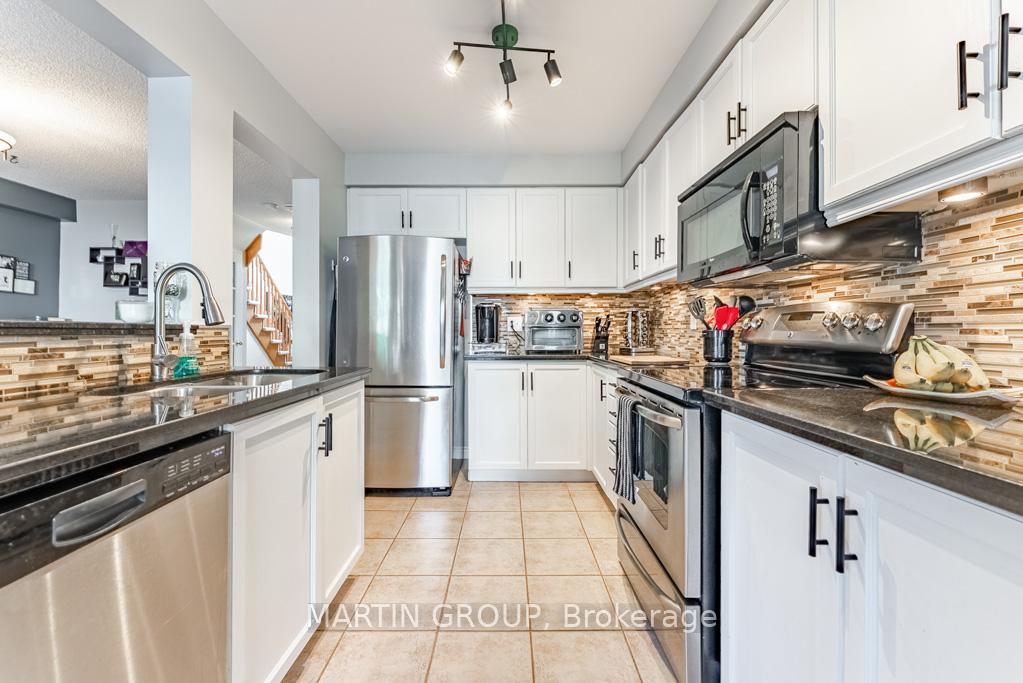 Photo 7 of Unit 35, 104 Frances Avenue, Hamilton, Stoney Creek — HOMEH