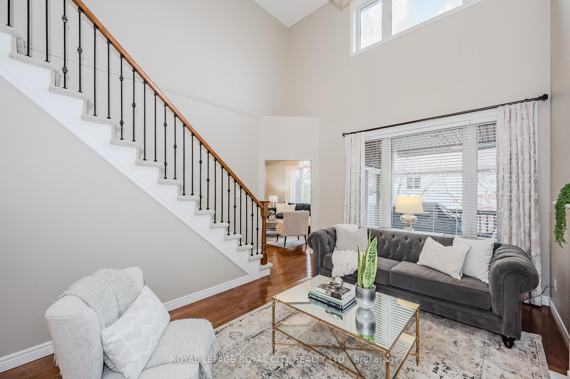 Photo 5 of Unit 21, 254 Summerfield Drive, Guelph, Pineridge/Westminster Woods — HOMEH