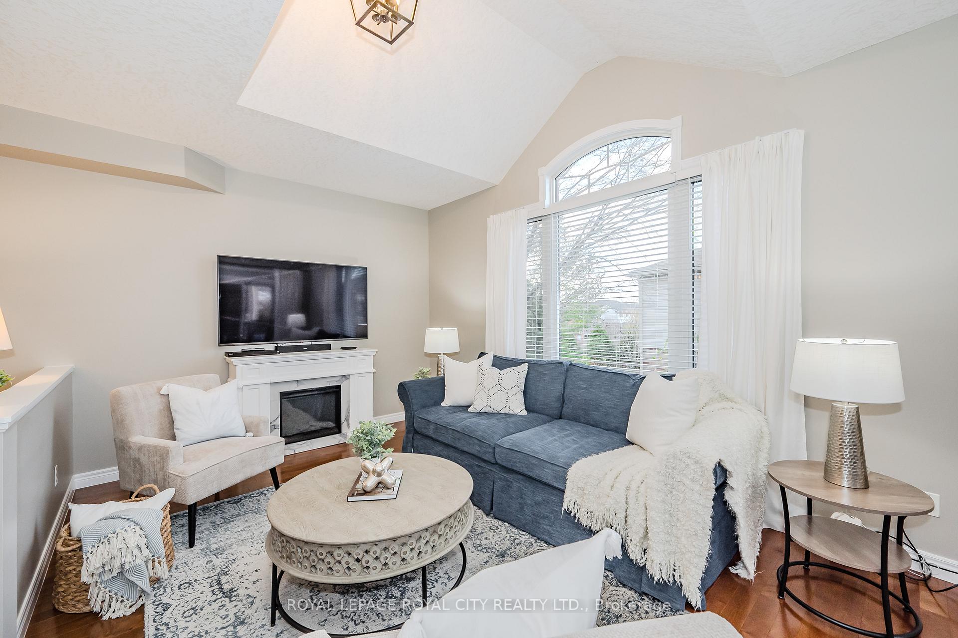 Photo 7 of Unit 21, 254 Summerfield Drive, Guelph, Pineridge/Westminster Woods — HOMEH