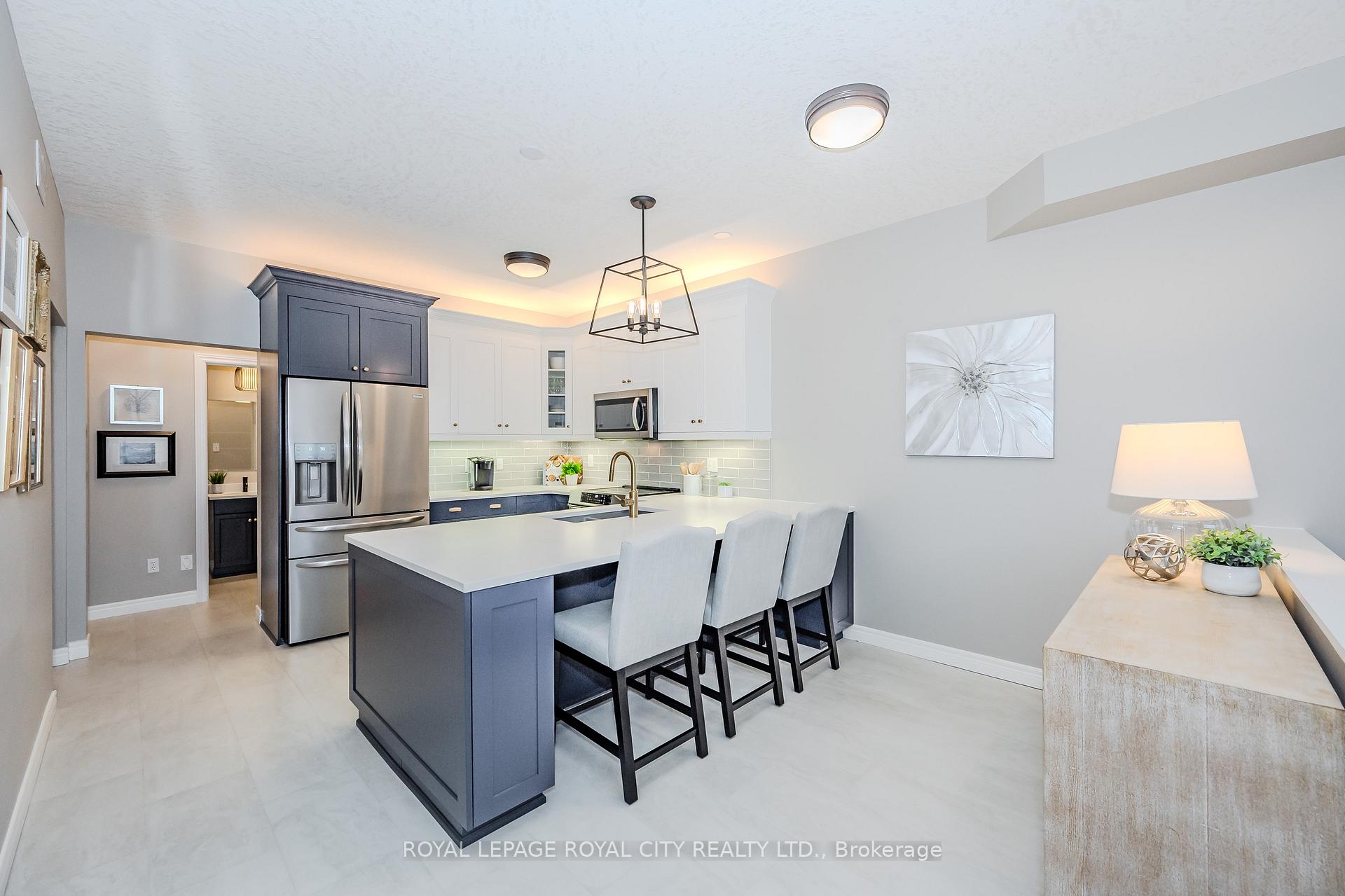 Photo 11 of Unit 21, 254 Summerfield Drive, Guelph, Pineridge/Westminster Woods — HOMEH