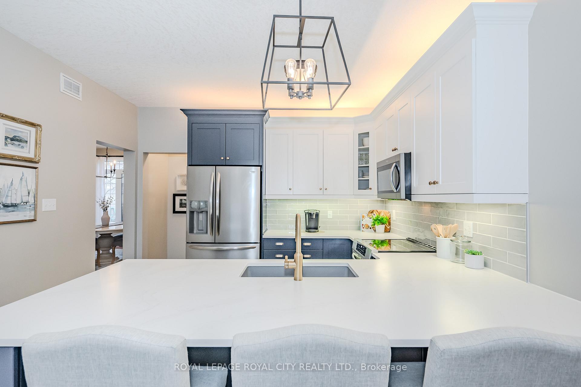 Photo 13 of Unit 21, 254 Summerfield Drive, Guelph, Pineridge/Westminster Woods — HOMEH