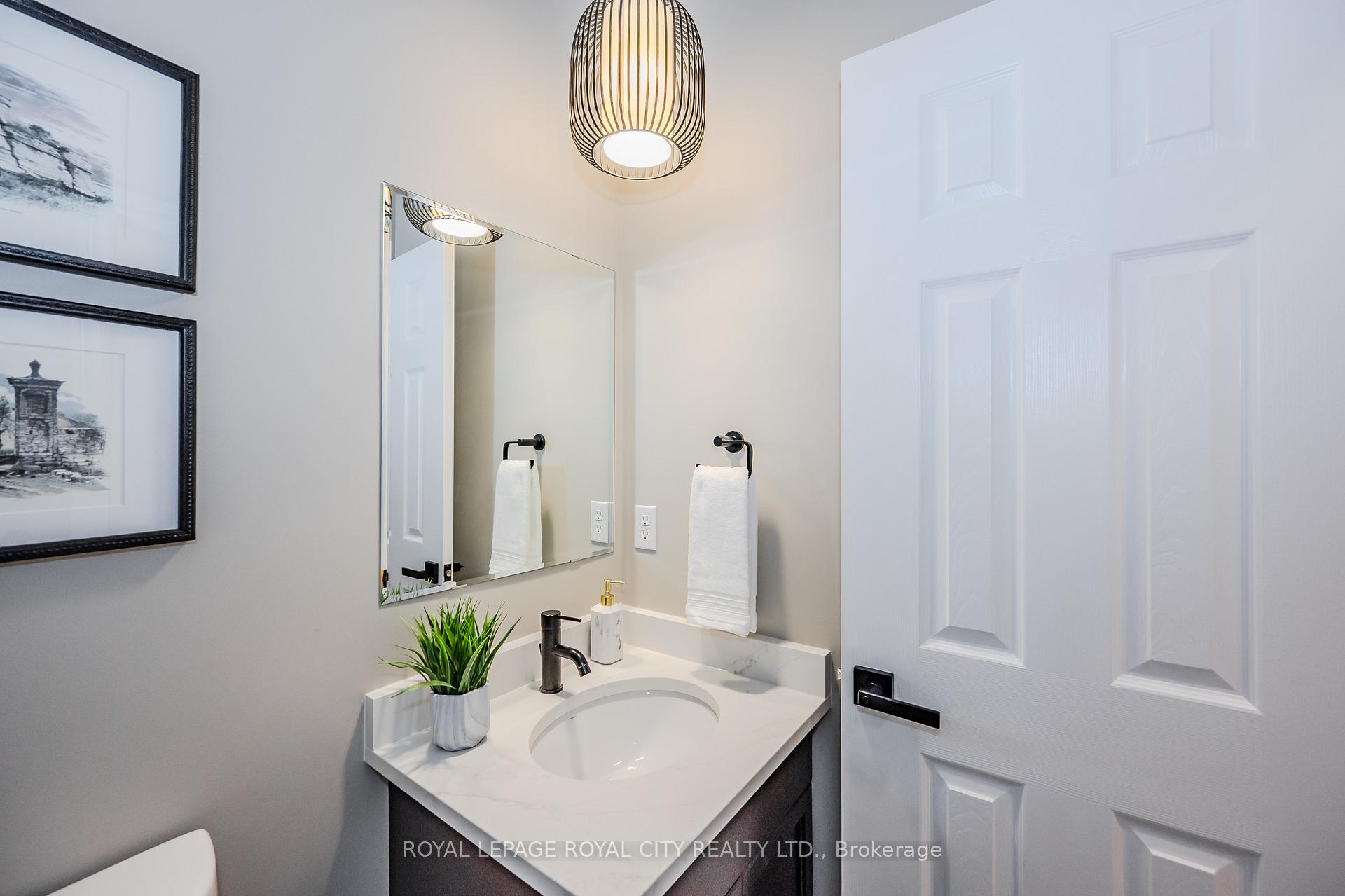 Photo 18 of Unit 21, 254 Summerfield Drive, Guelph, Pineridge/Westminster Woods — HOMEH
