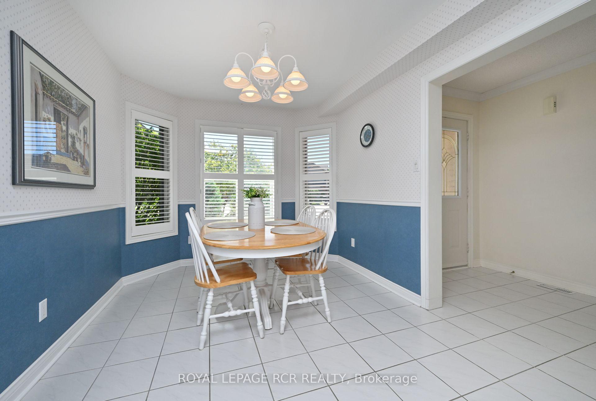 Photo 8 of 6 Belair Place, New Tecumseth, Alliston — HOMEH