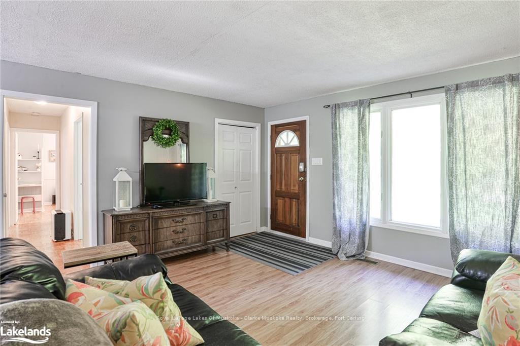 Photo 2 of 1005 Road 3300, Gravenhurst, Muskoka (S) — HOMEH