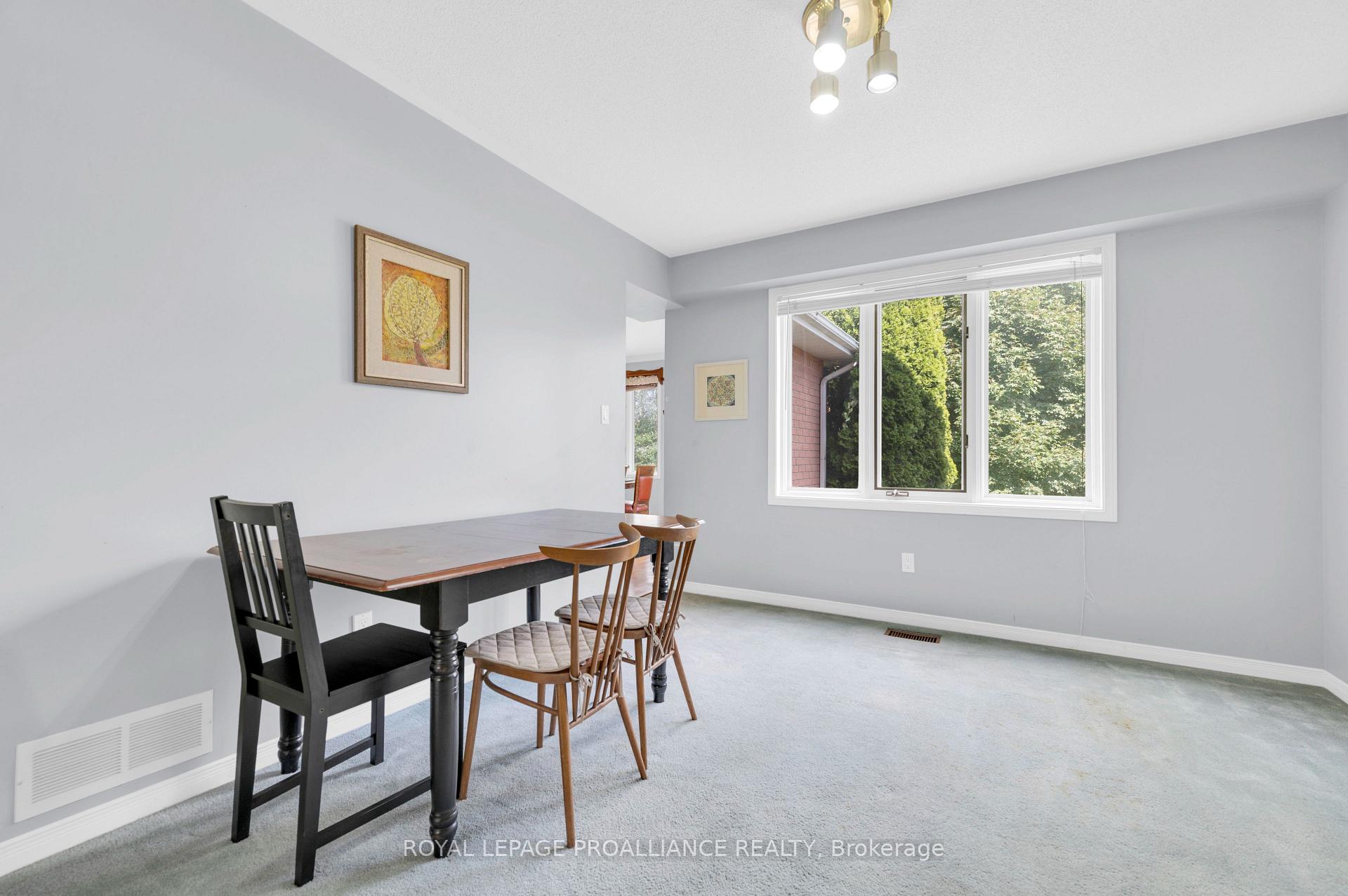 Photo 13 of 71 Avondale Road, Belleville, Belleville Ward — HOMEH