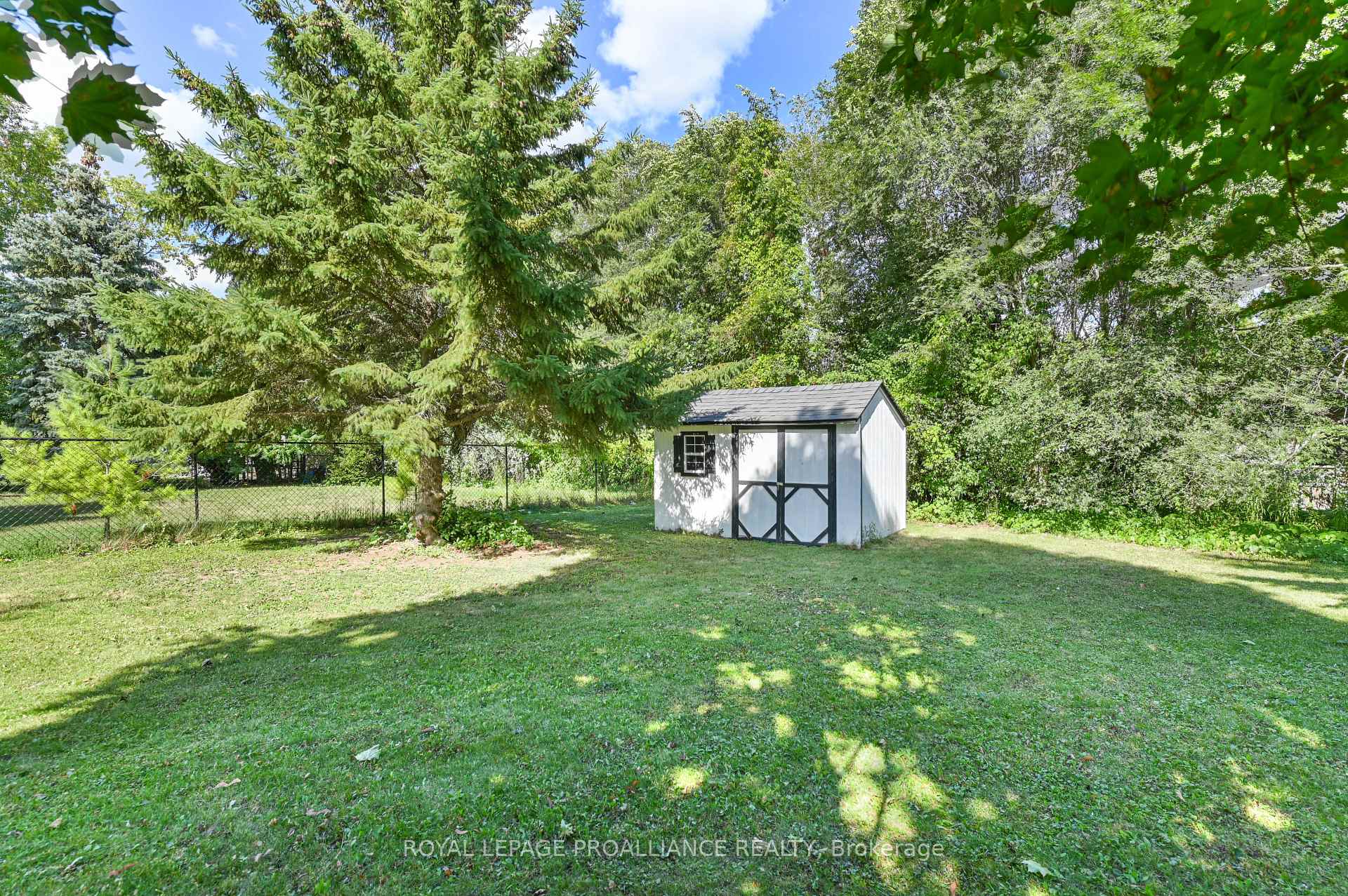 Photo 41 of 71 Avondale Road, Belleville, Belleville Ward — HOMEH