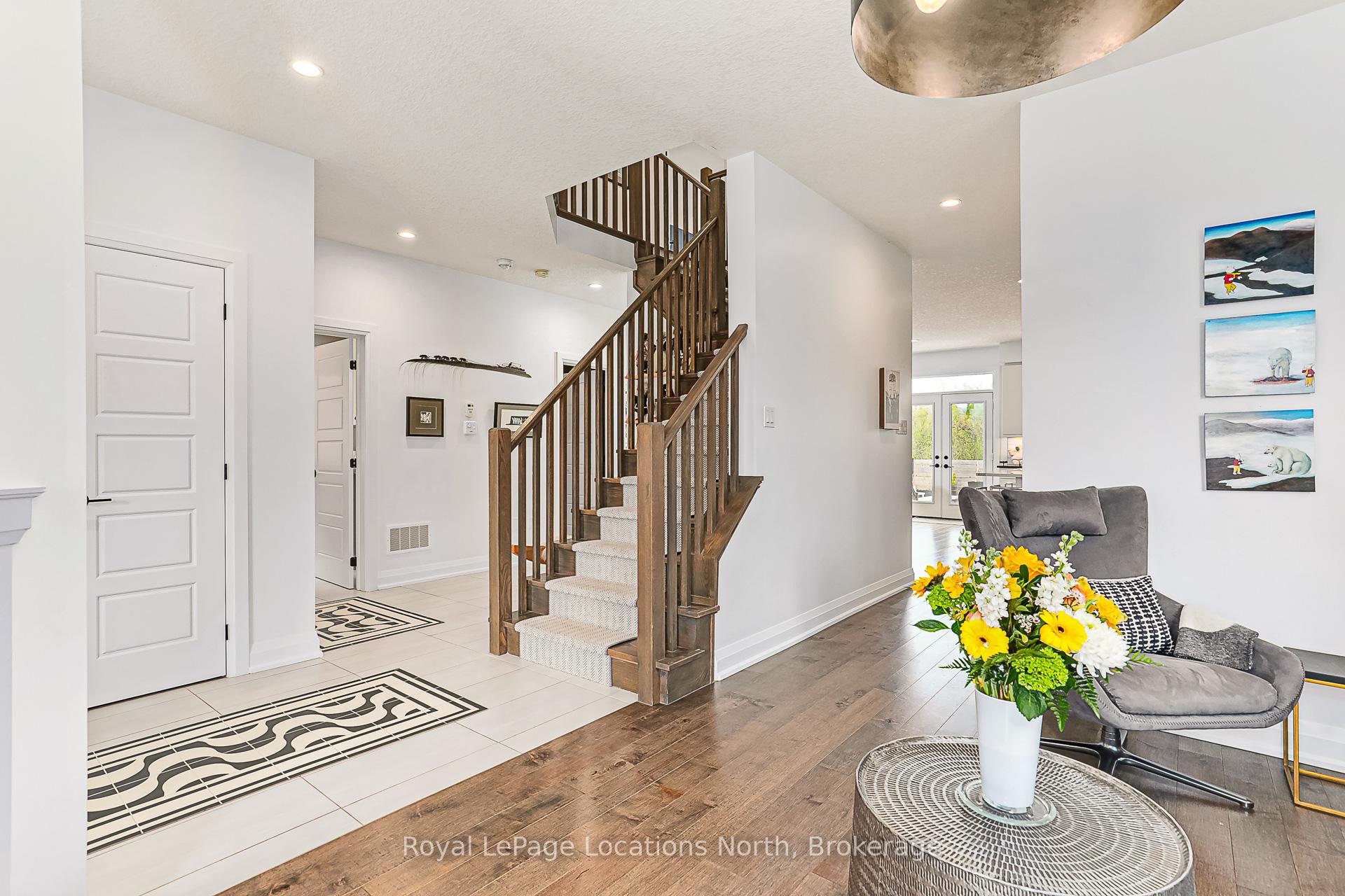 Photo 5 of 43 Garbutt Crescent, Collingwood — HOMEH