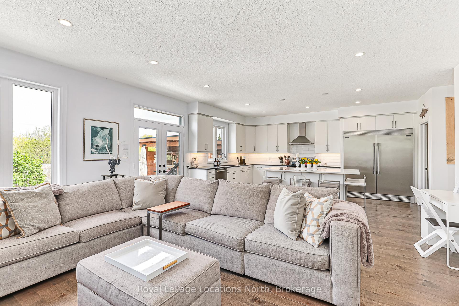 Photo 13 of 43 Garbutt Crescent, Collingwood — HOMEH