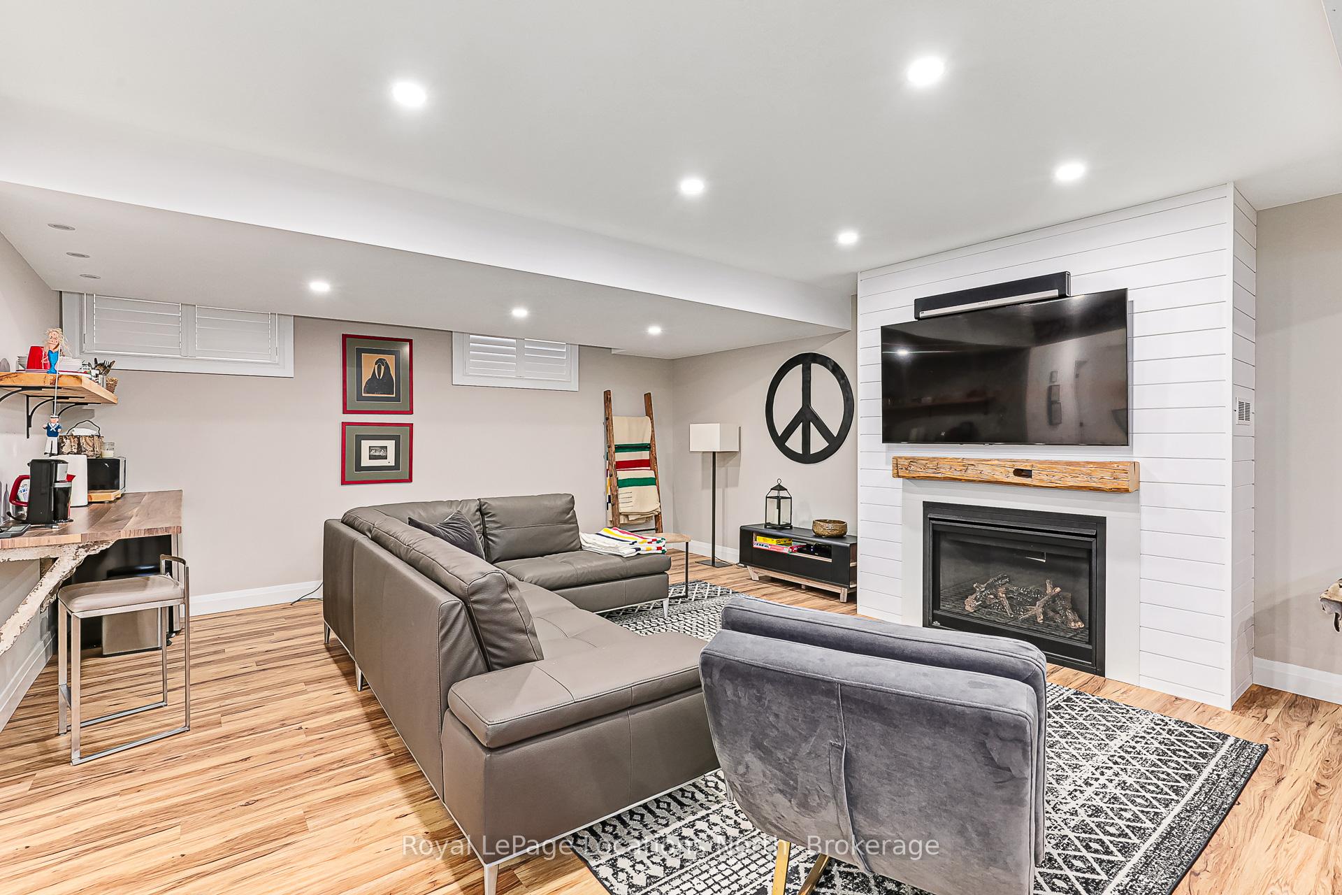 Photo 30 of 43 Garbutt Crescent, Collingwood — HOMEH