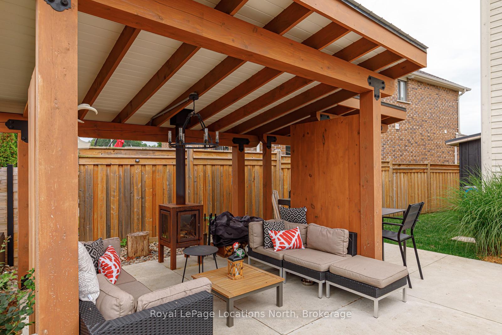 Photo 37 of 43 Garbutt Crescent, Collingwood — HOMEH