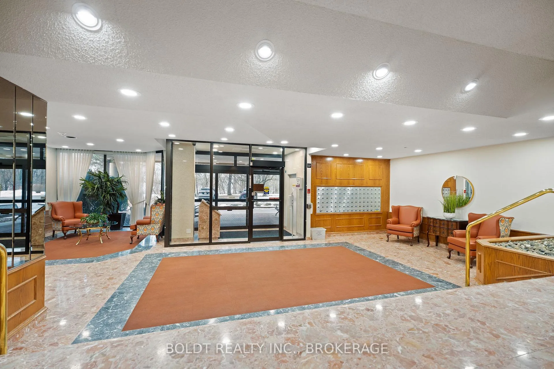 Photo 4 of Unit 705, 3 Towering Heights Boulevard, St. Catharines, Glendale/Glenridge — HOMEH