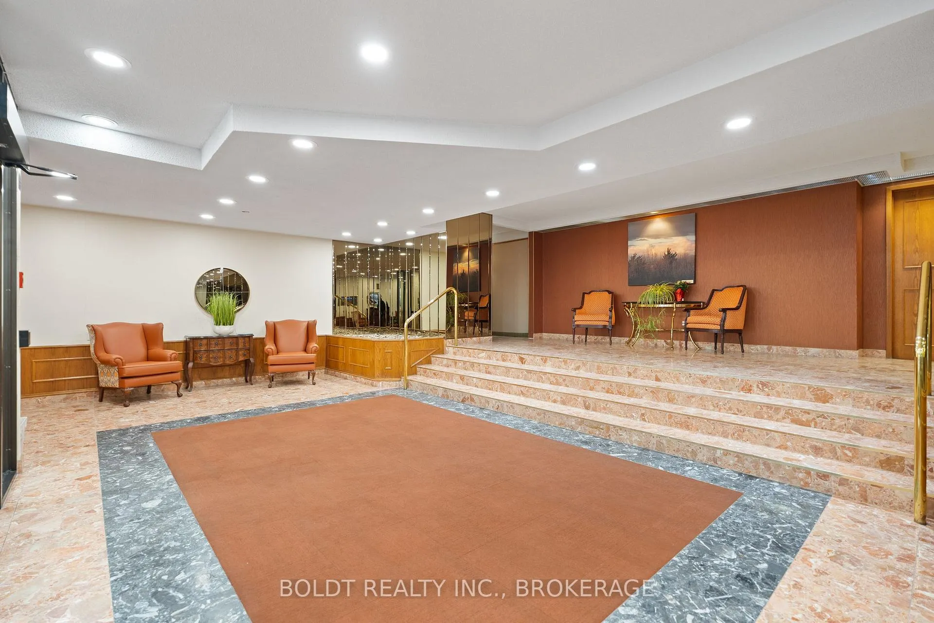 Photo 5 of Unit 705, 3 Towering Heights Boulevard, St. Catharines, Glendale/Glenridge — HOMEH