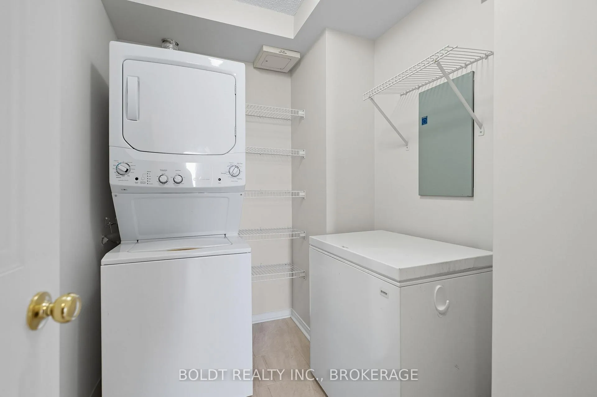 Photo 10 of Unit 705, 3 Towering Heights Boulevard, St. Catharines, Glendale/Glenridge — HOMEH