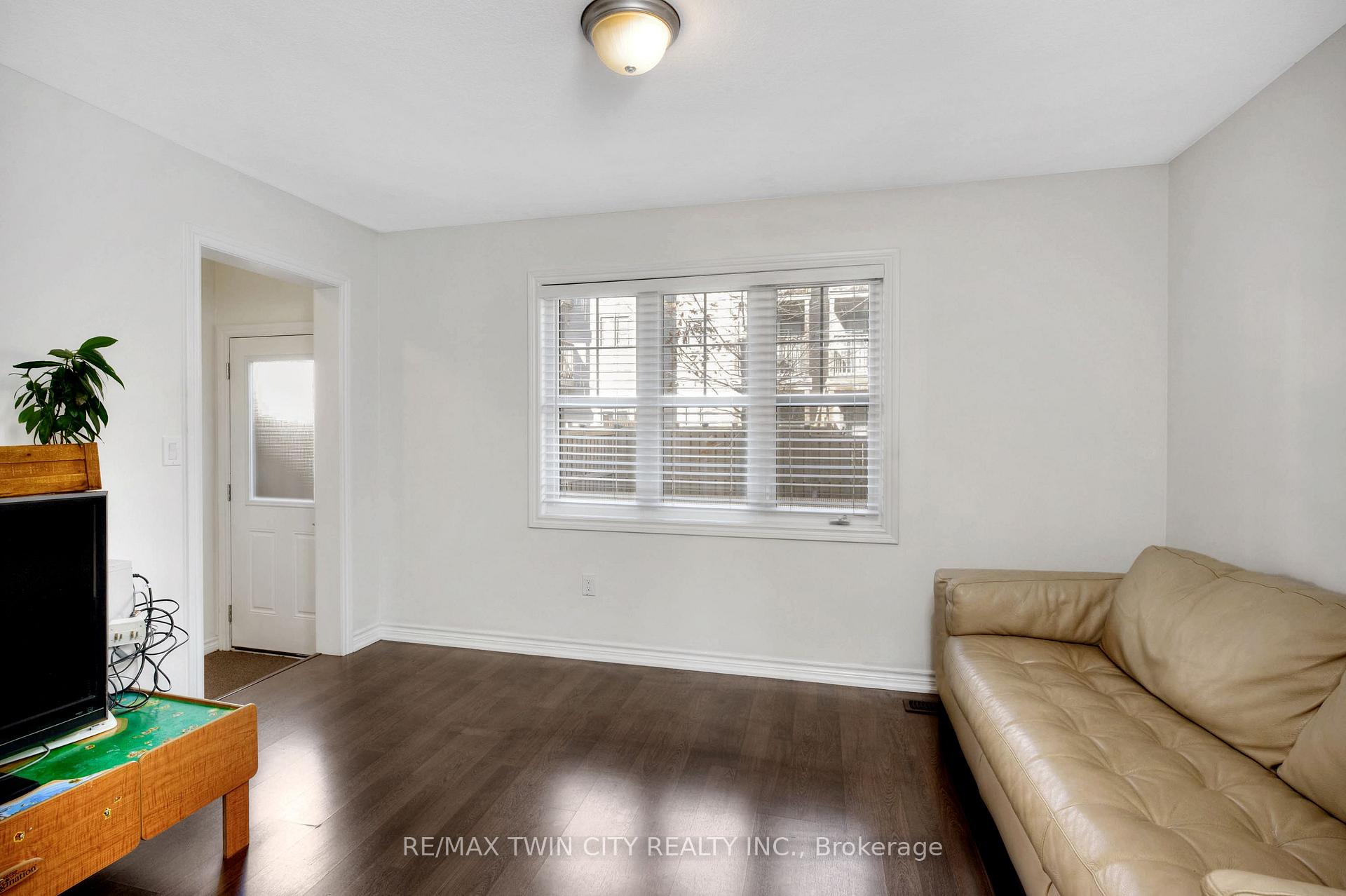 Photo 7 of Unit 16, 701 Homer Watson Boulevard, Kitchener — HOMEH