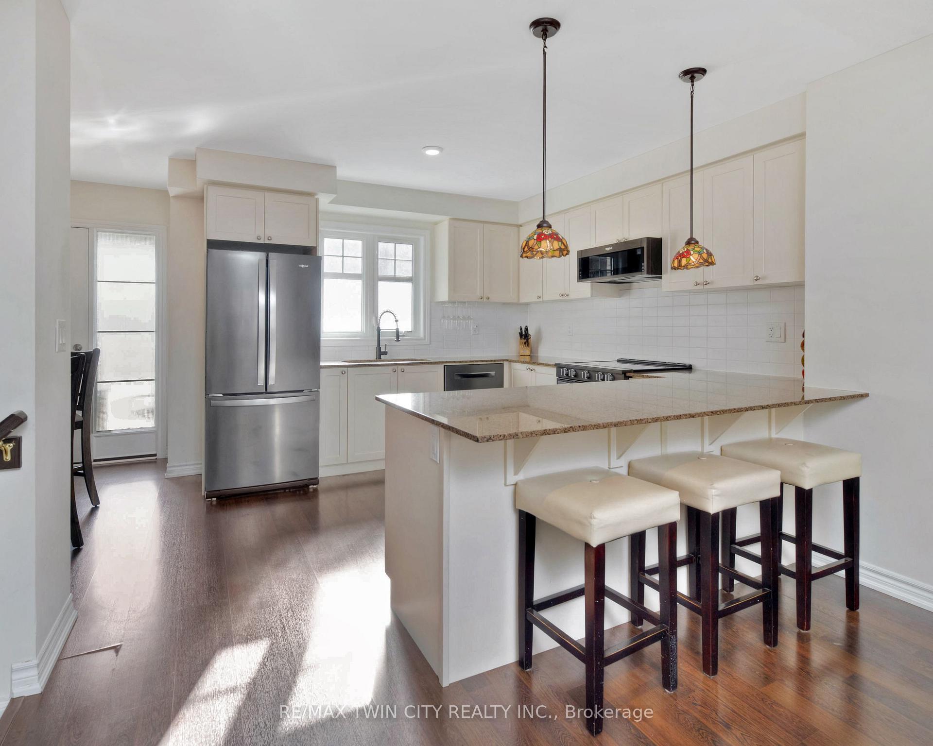 Photo 13 of Unit 16, 701 Homer Watson Boulevard, Kitchener — HOMEH