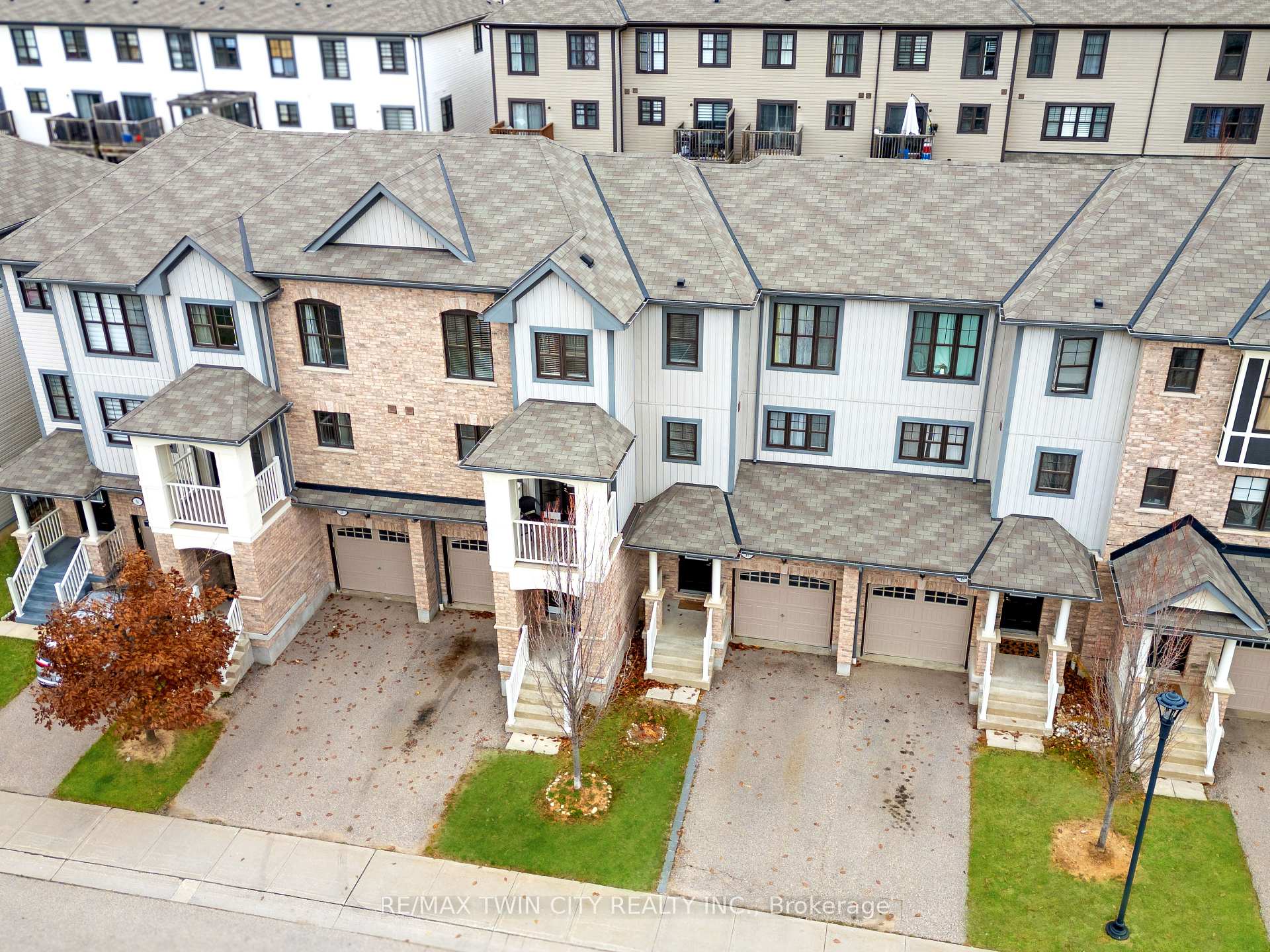 Photo 37 of Unit 16, 701 Homer Watson Boulevard, Kitchener — HOMEH