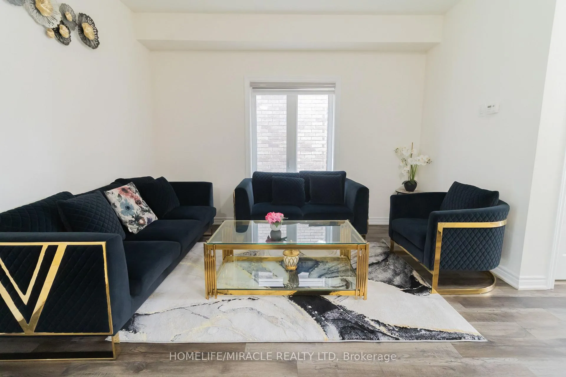 Photo 11 of 75 Hitchman Street, Brant, Paris — HOMEH