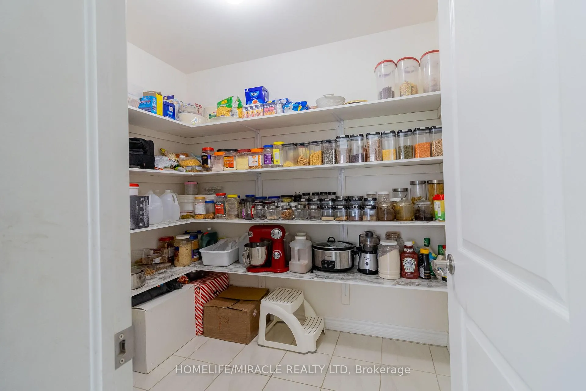 Photo 15 of 75 Hitchman Street, Brant, Paris — HOMEH