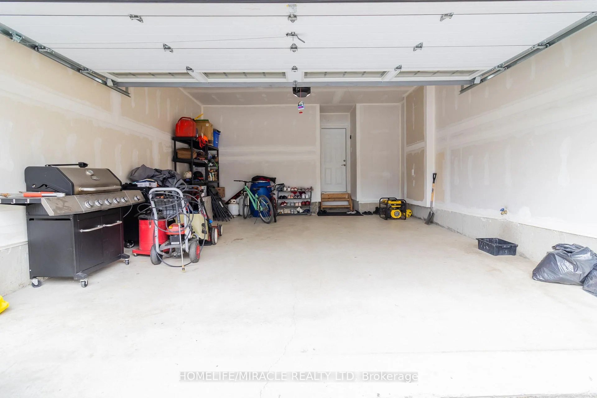 Photo 47 of 75 Hitchman Street, Brant, Paris — HOMEH