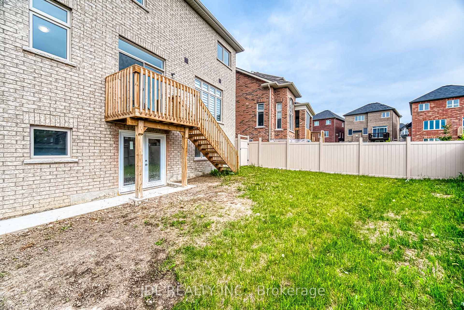 Photo 7 of Unit Basement, 27 Bill Guy Drive, Georgina, Keswick South — HOMEH