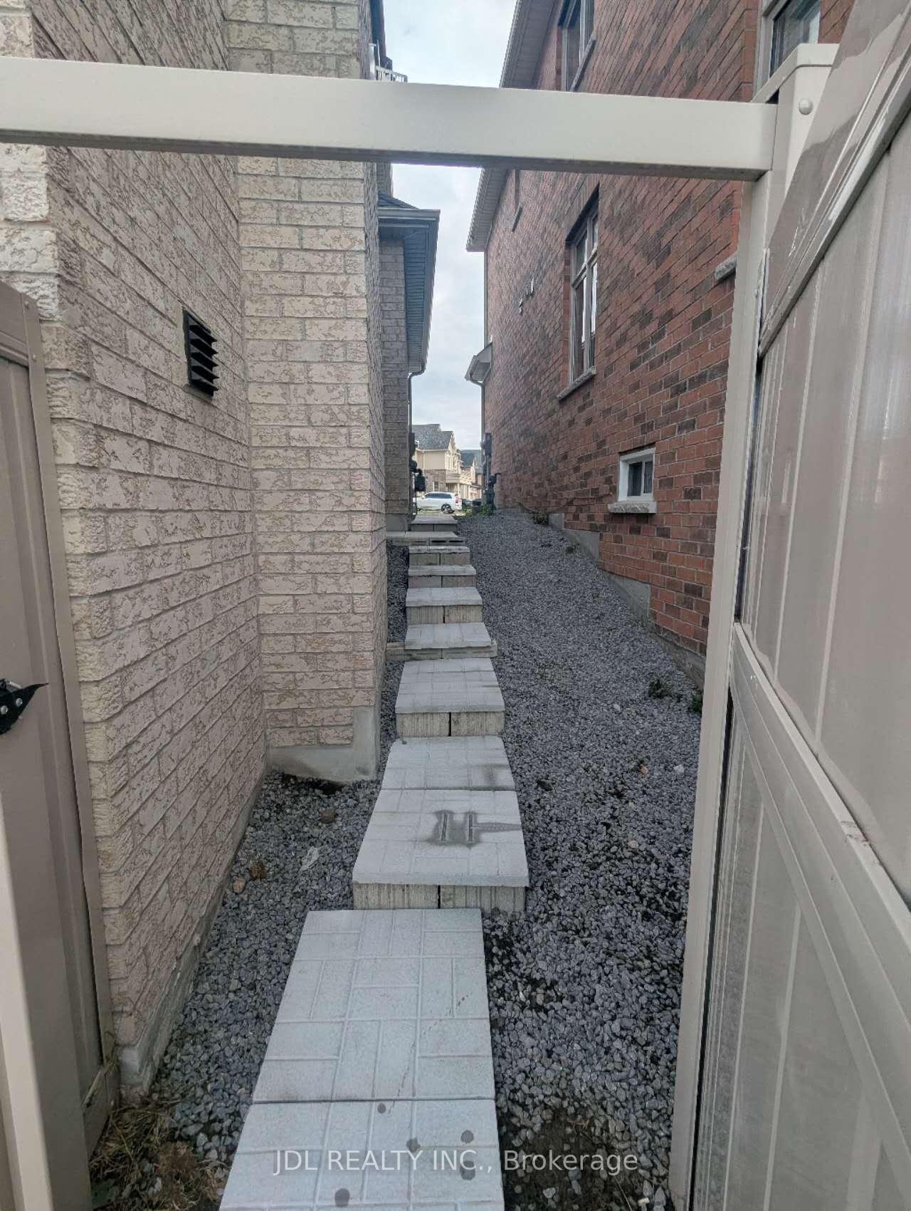 Photo 9 of Unit Basement, 27 Bill Guy Drive, Georgina, Keswick South — HOMEH