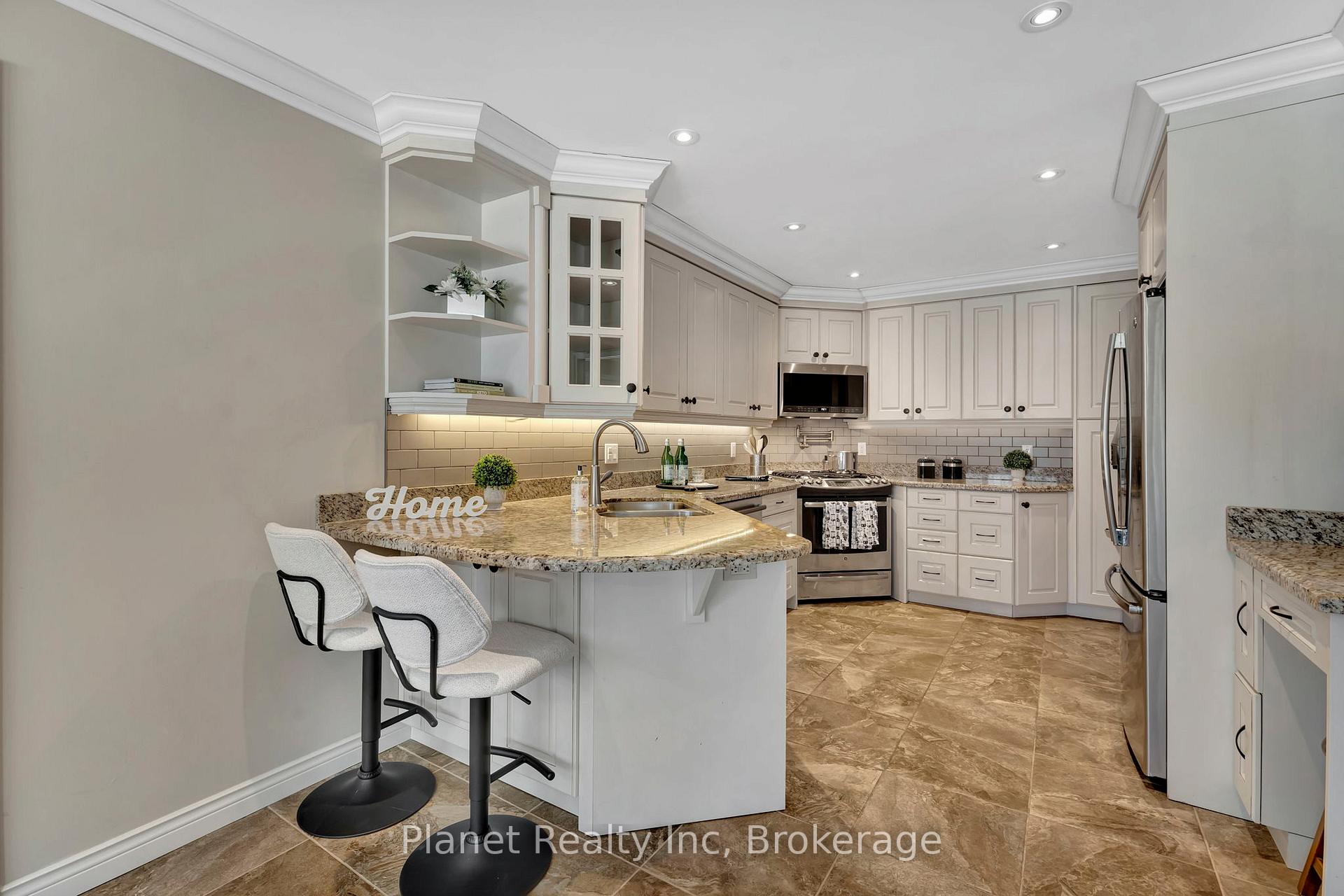 Photo 4 of 19 Arbordale Walk, Guelph, Village By The Arboretum — HOMEH