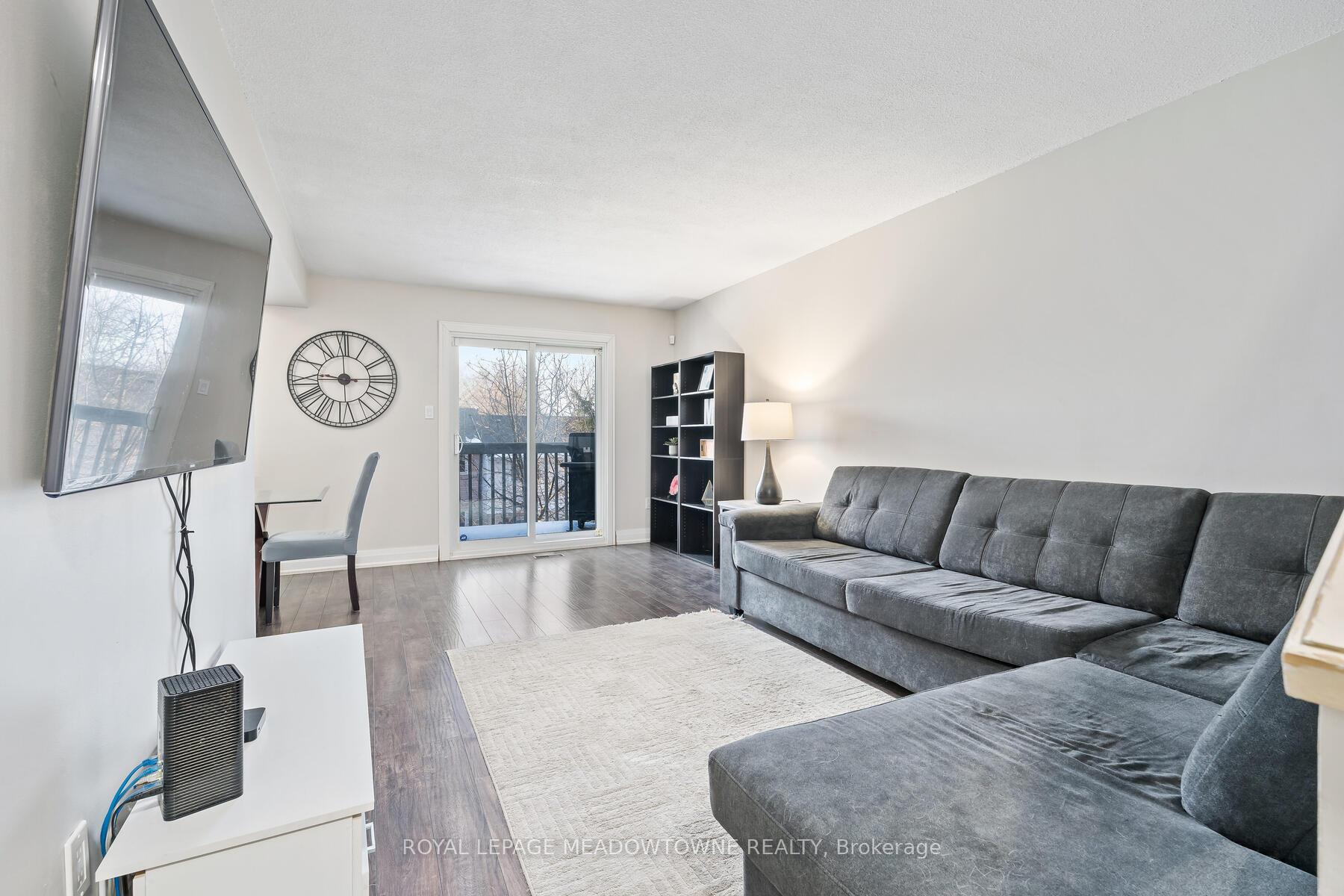 Photo 9 of 128 Lynden Circle, Halton Hills, Georgetown — HOMEH