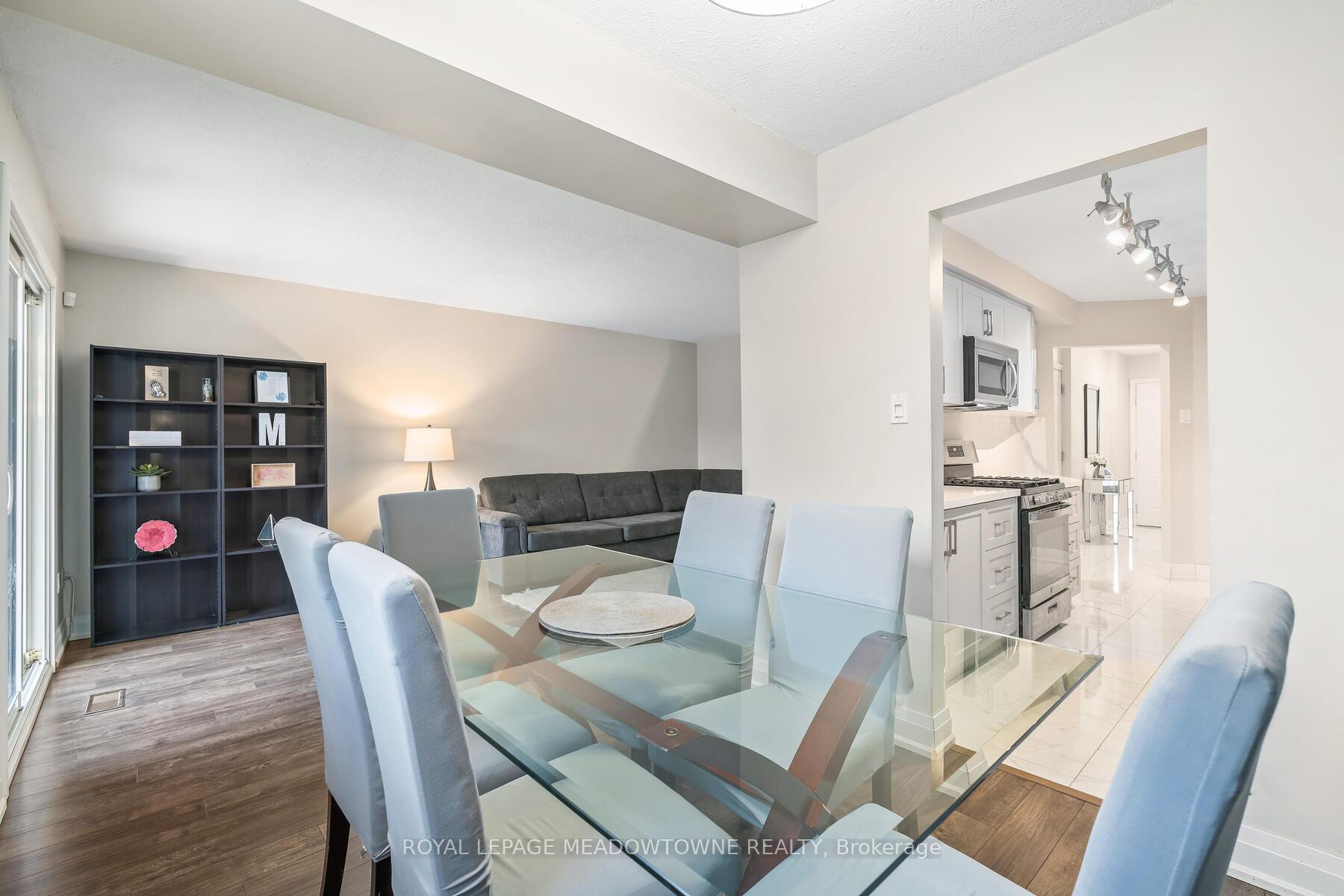 Photo 15 of 128 Lynden Circle, Halton Hills, Georgetown — HOMEH