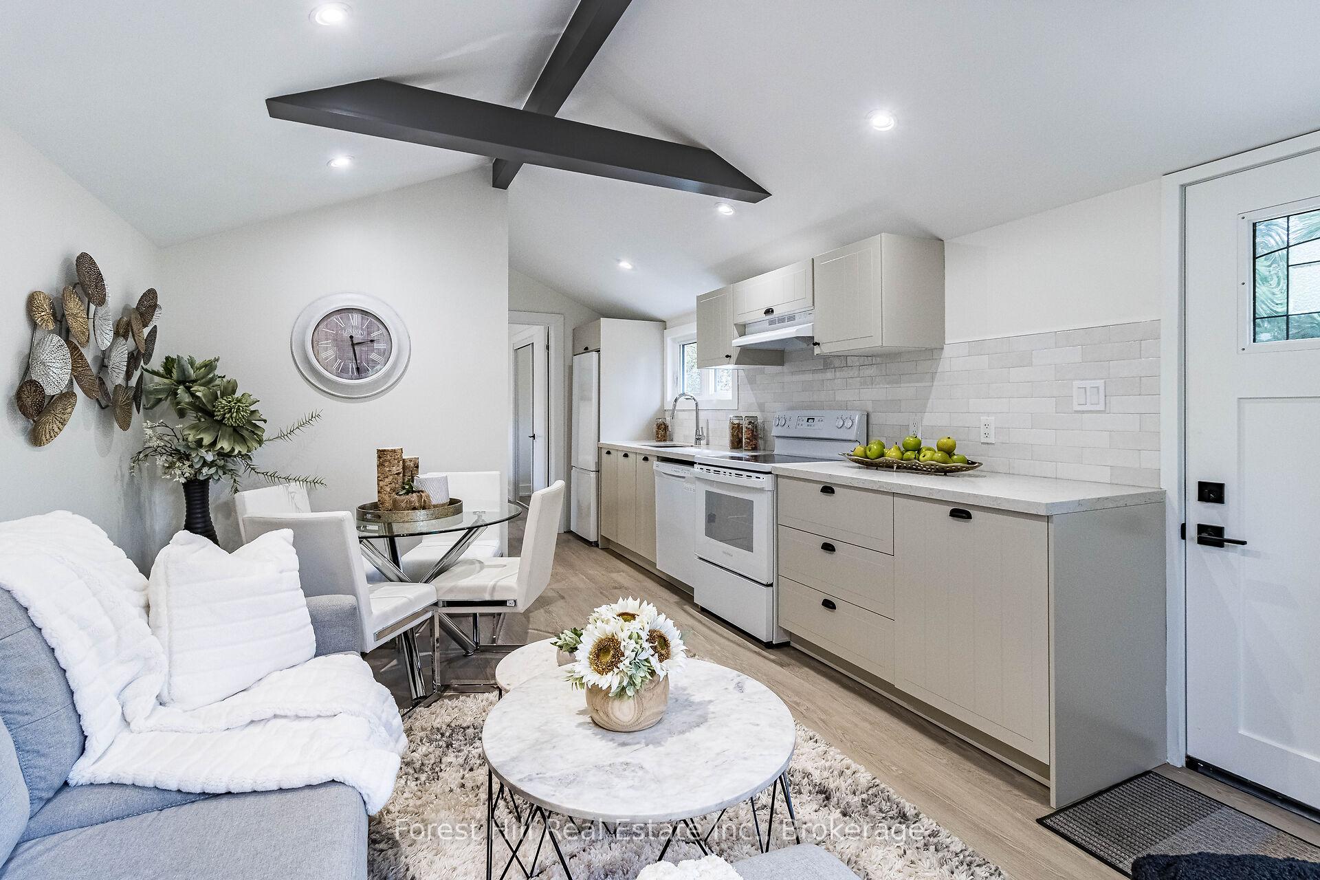 Photo 3 of Unit Unit B, 15 D Lane, Collingwood — HOMEH