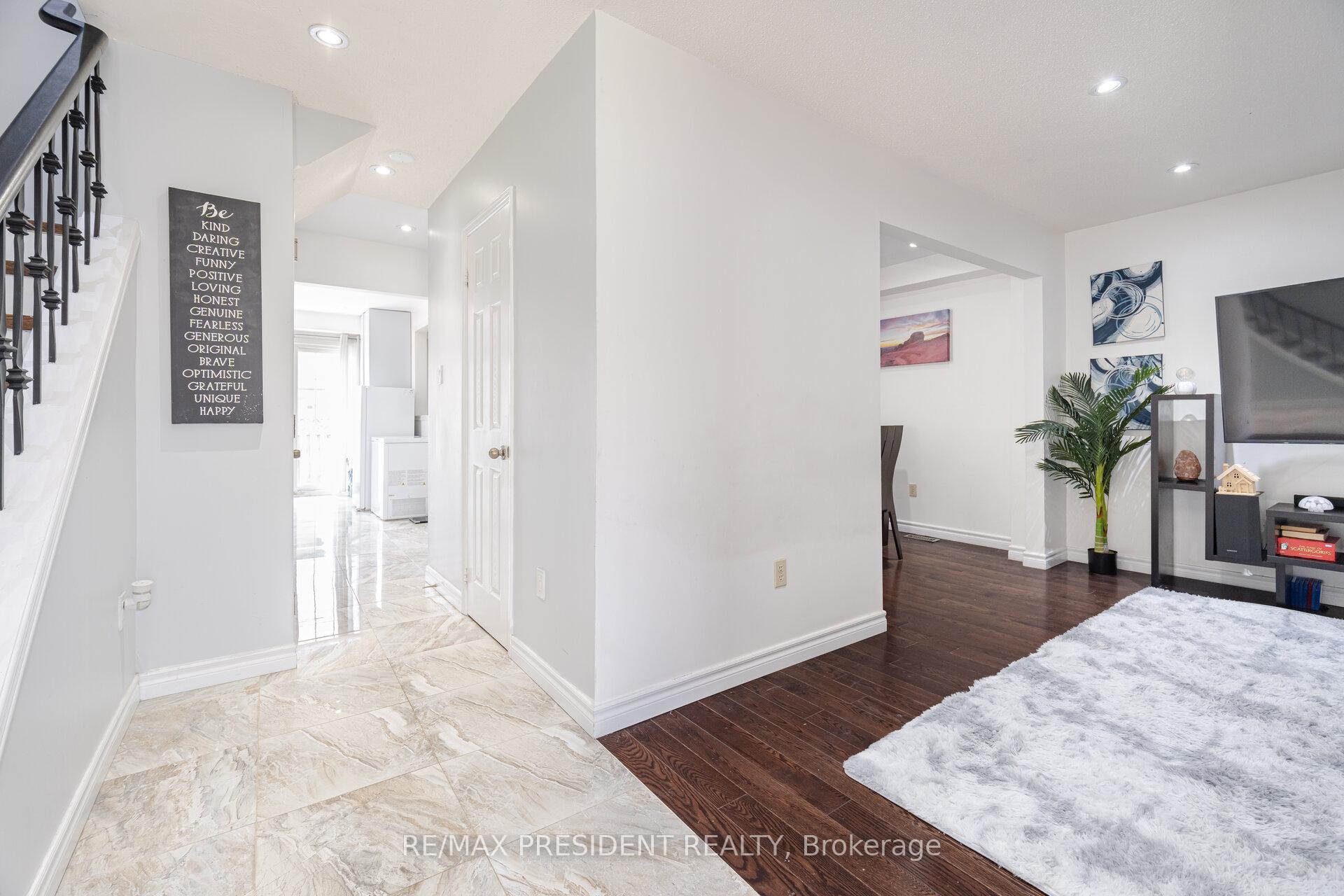 Photo 4 of 69 Chalmers Crescent, Ajax, Central — HOMEH