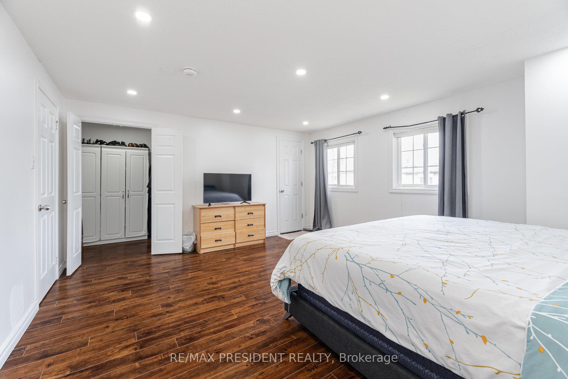 Photo 17 of 69 Chalmers Crescent, Ajax, Central — HOMEH